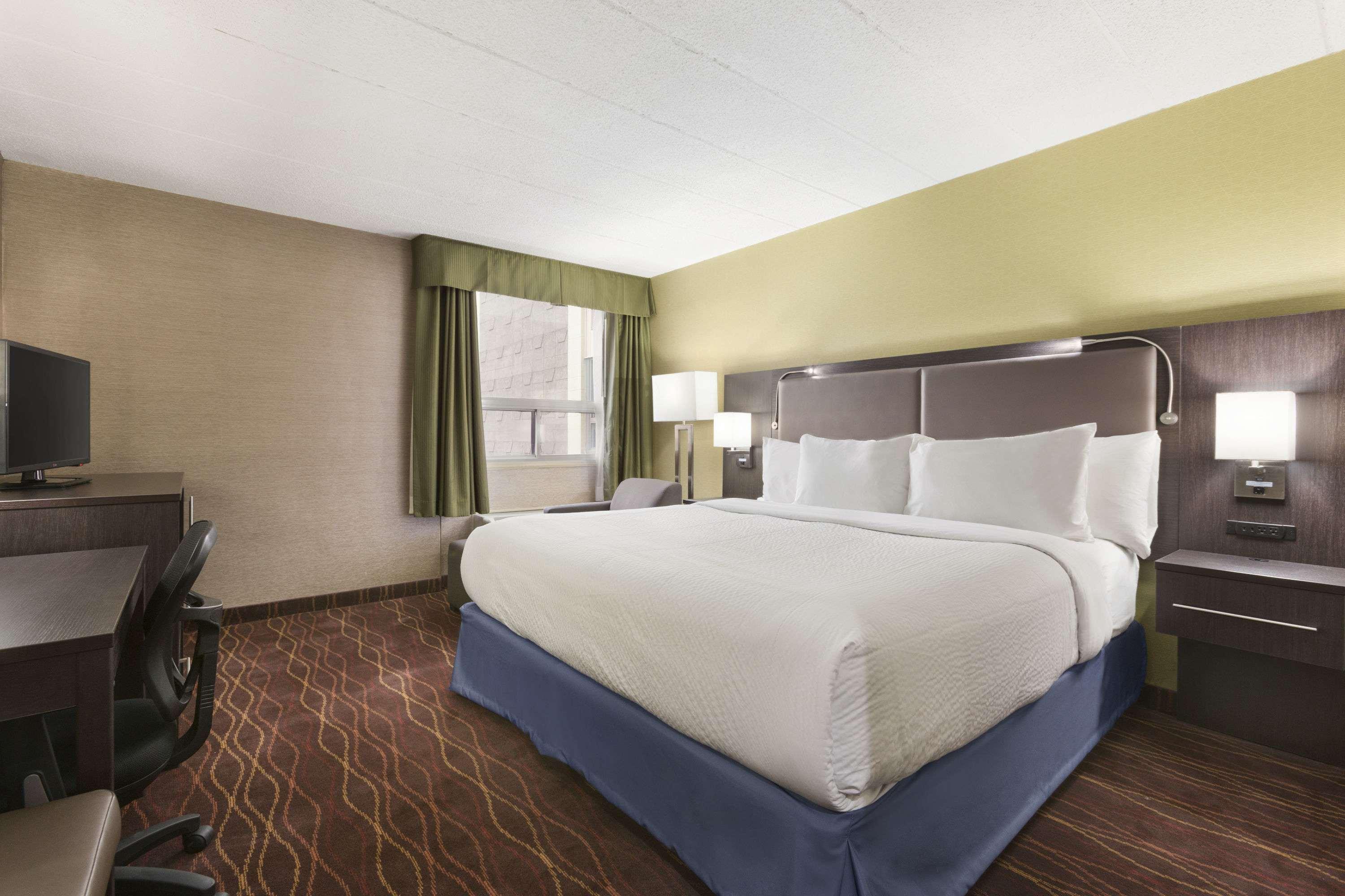 Days Inn by Wyndham Ottawa — photo 4