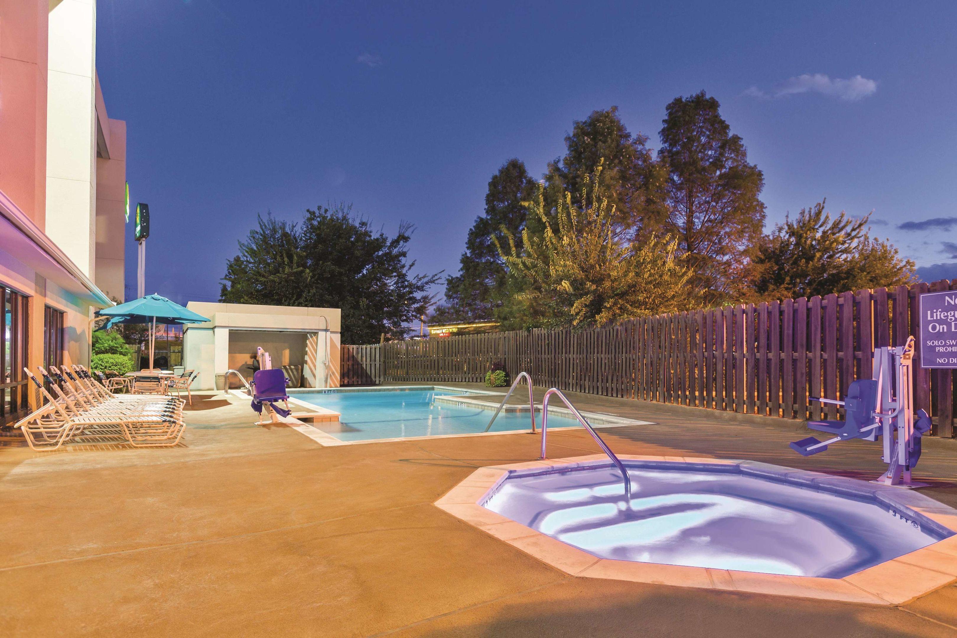 La Quinta Inn by Wyndham Austin North — photo 4