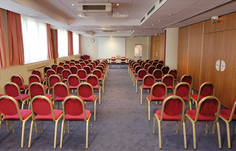 Novotel Tours Centre Gare Hotel — photo 4