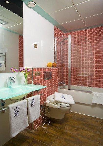 Suites Gran Via 44 — photo 4