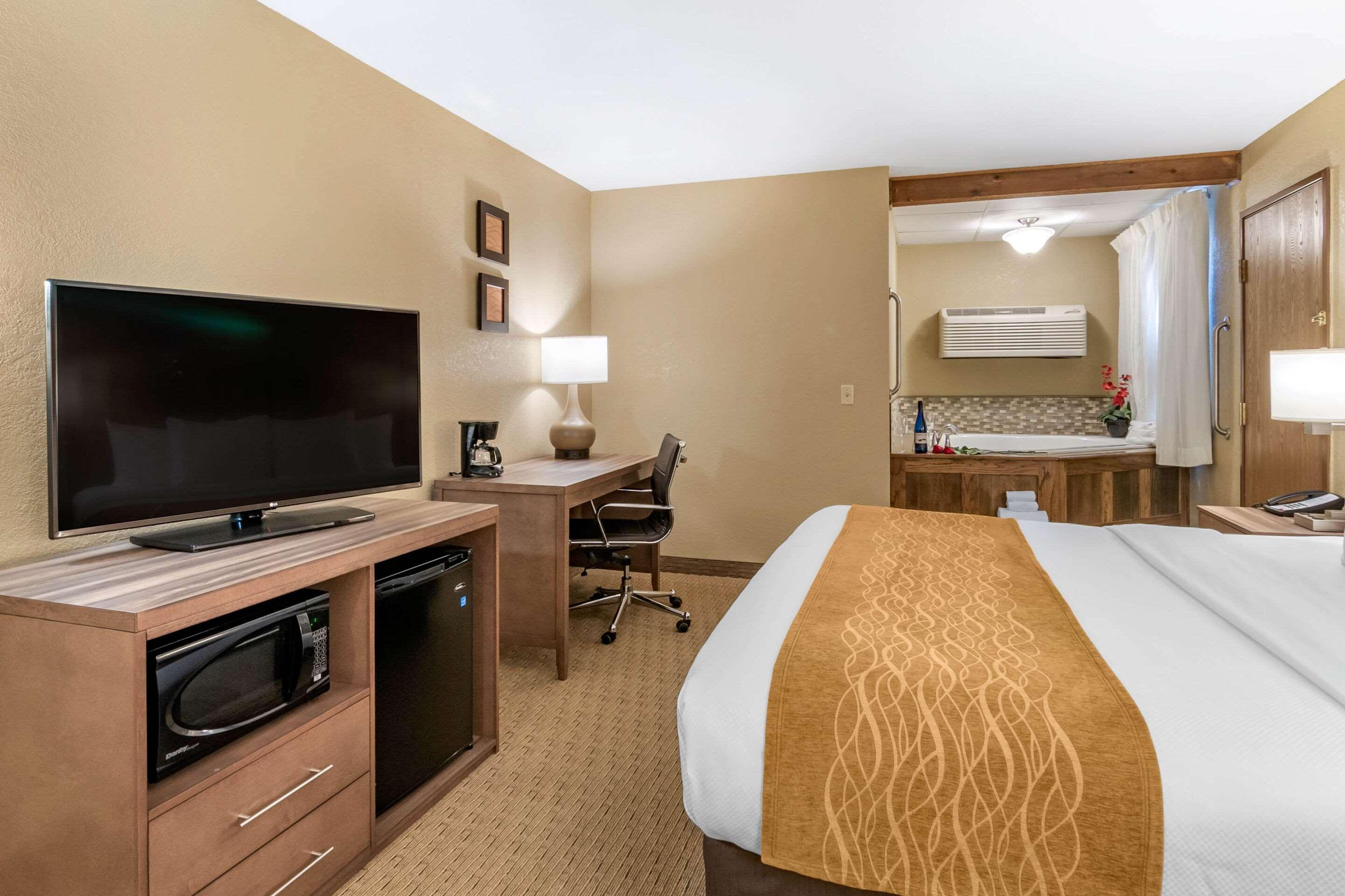 Comfort Inn Sedalia Station — photo 4