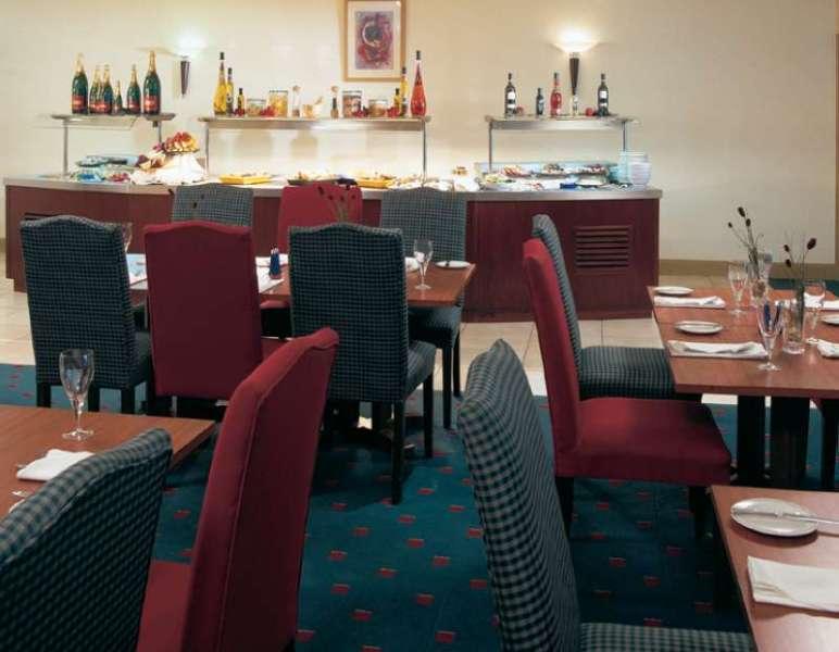 Holiday Inn London Gatwick Airport — photo 4