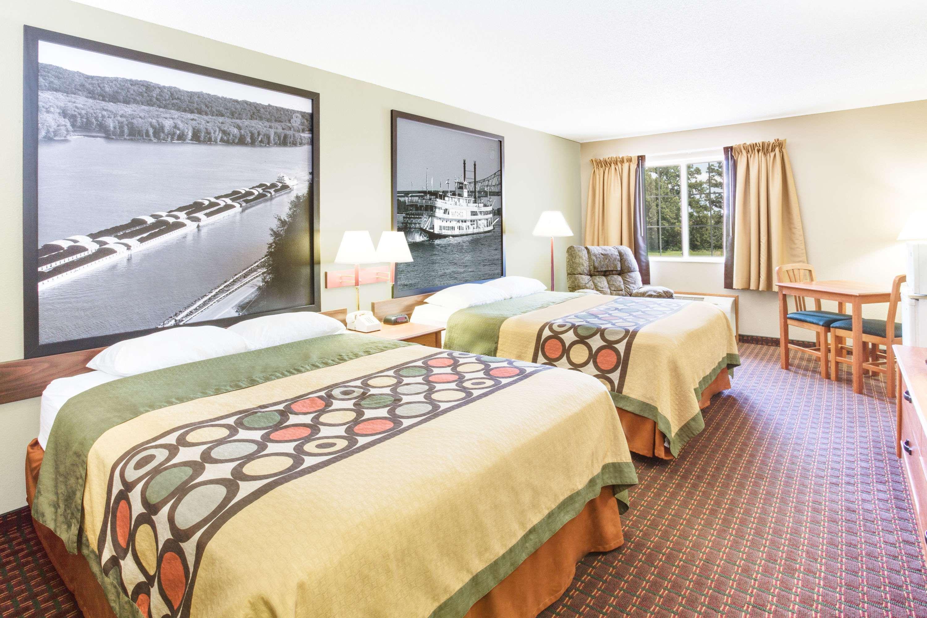 Super 8 by Wyndham Le Claire/Quad Cities — photo 4