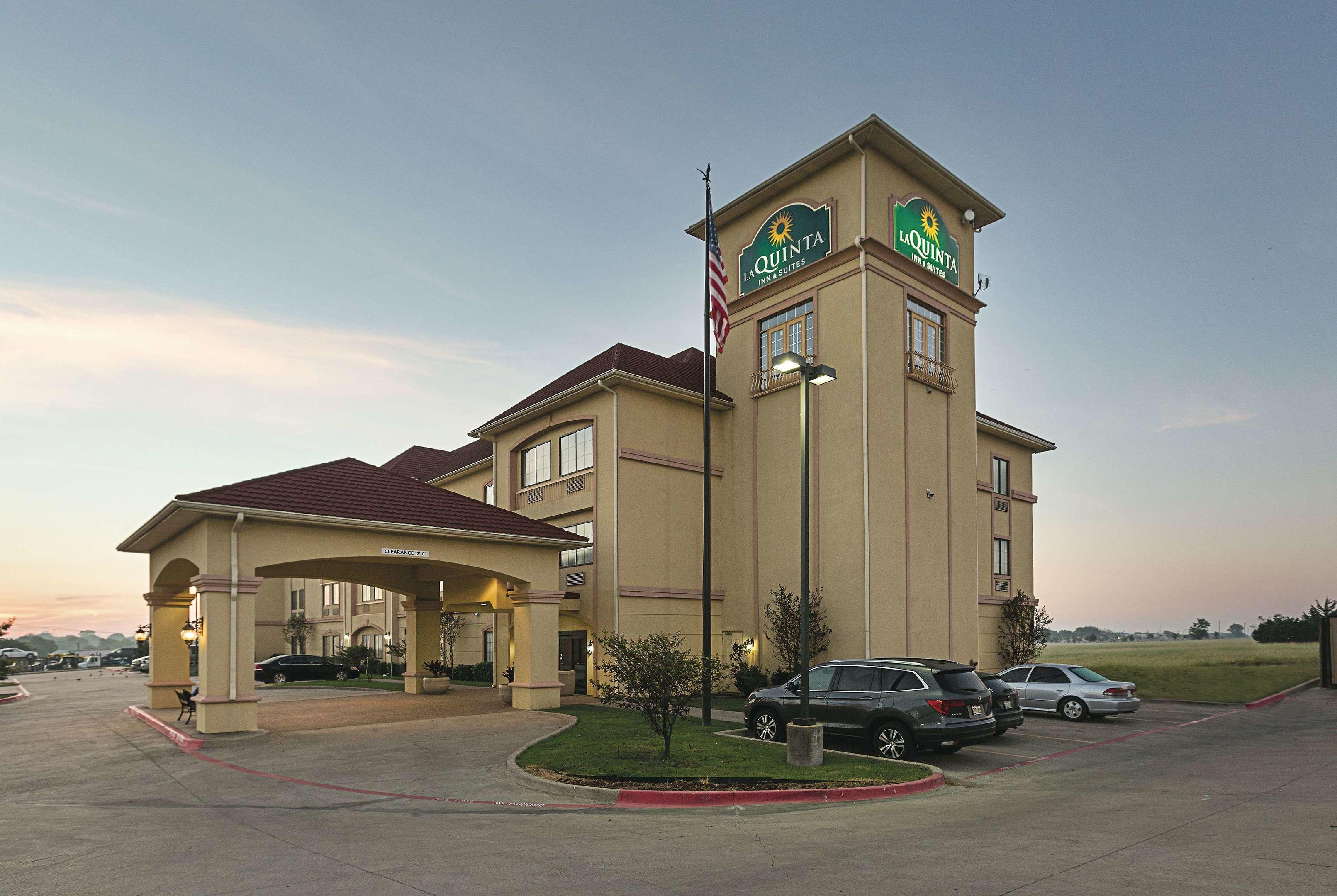 La Quinta Inn & Suites Alvarado — photo 5