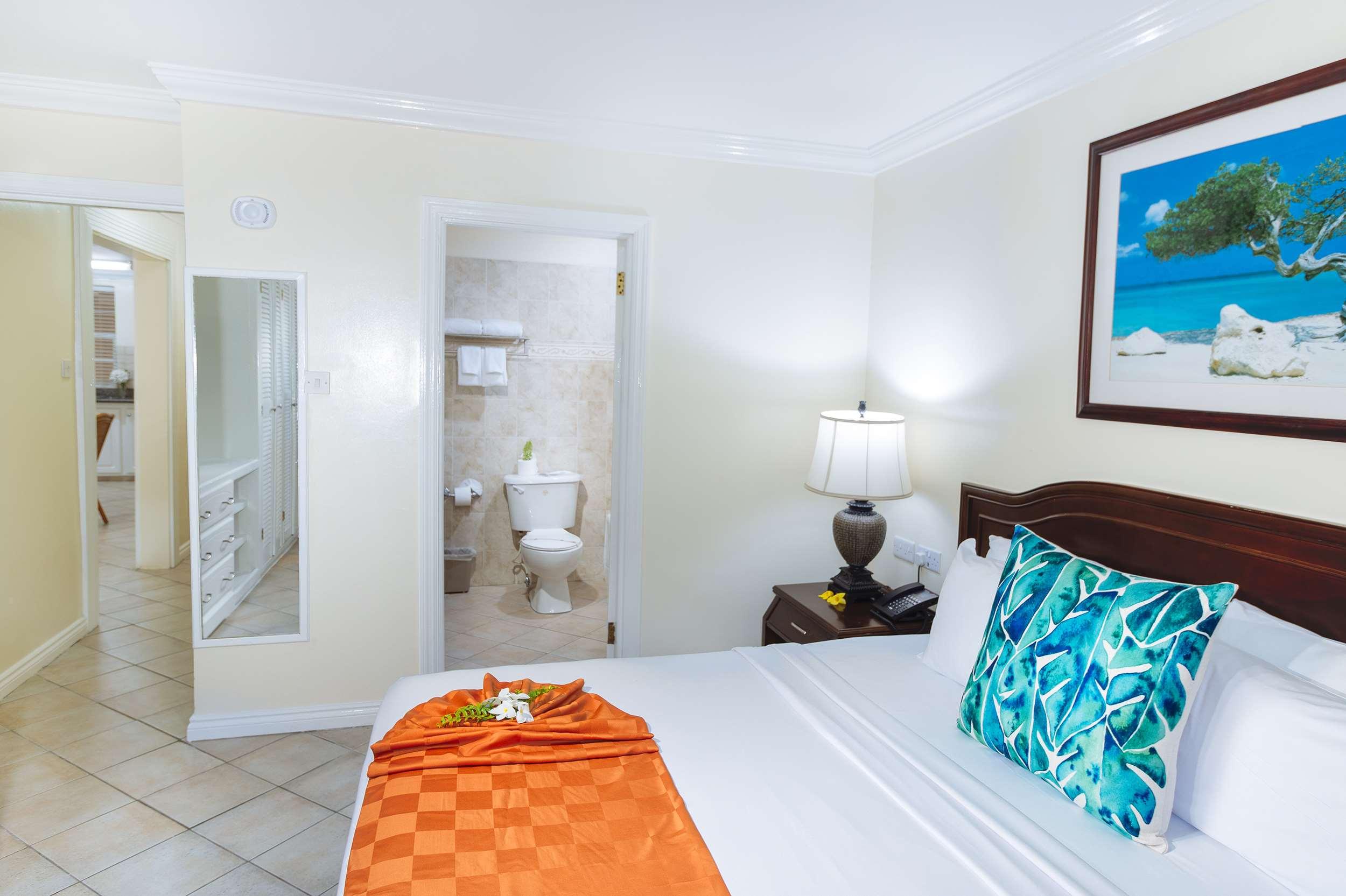 Bay Gardens Hotel — photo 3