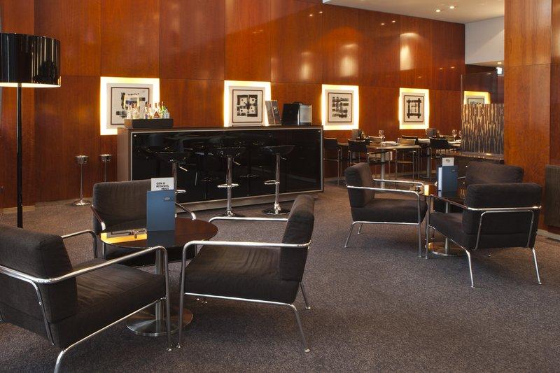 AC Hotel Avenida de America — photo 3
