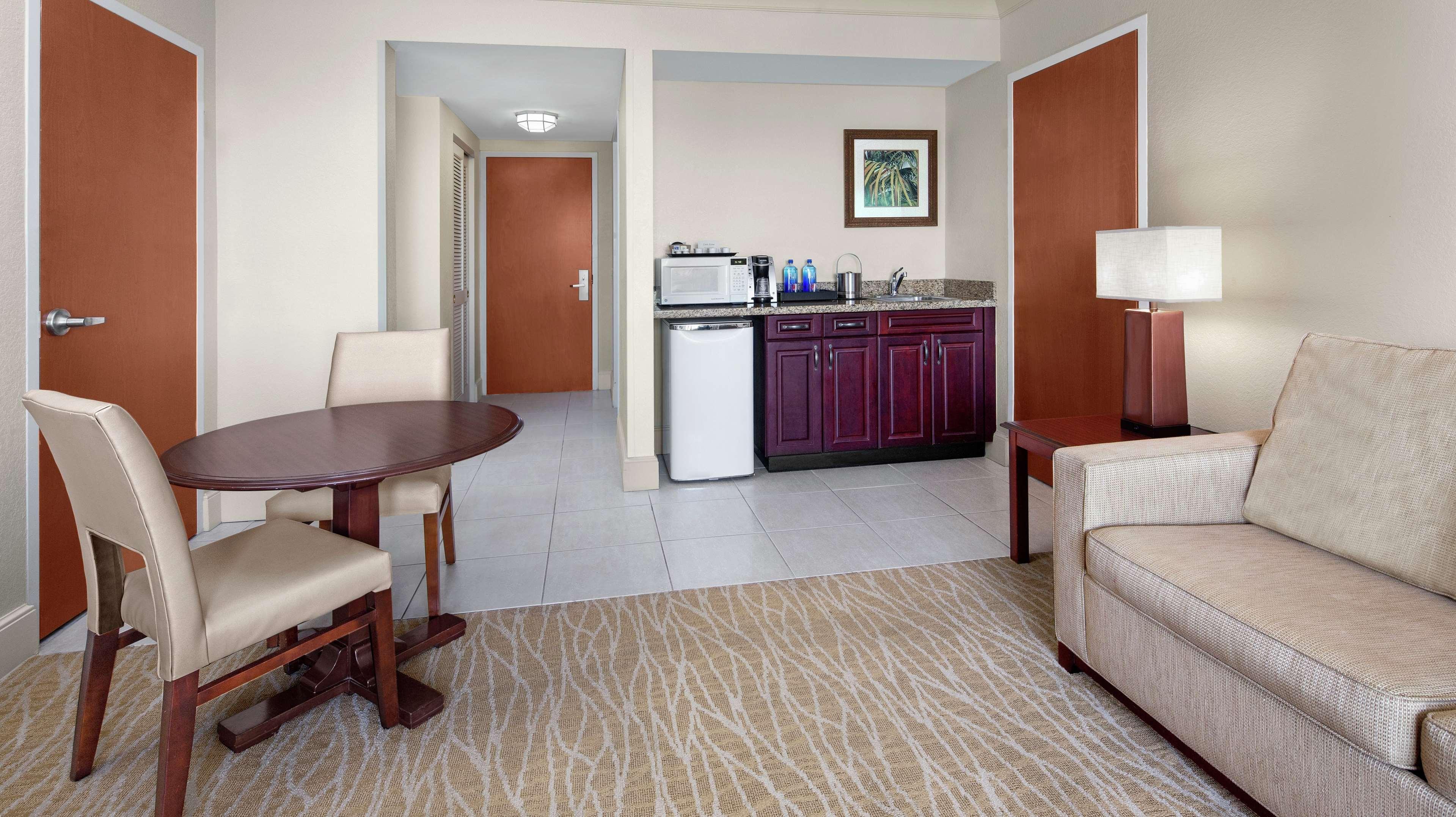 DoubleTree by Hilton Sunrise - Sawgrass Mills — photo 4
