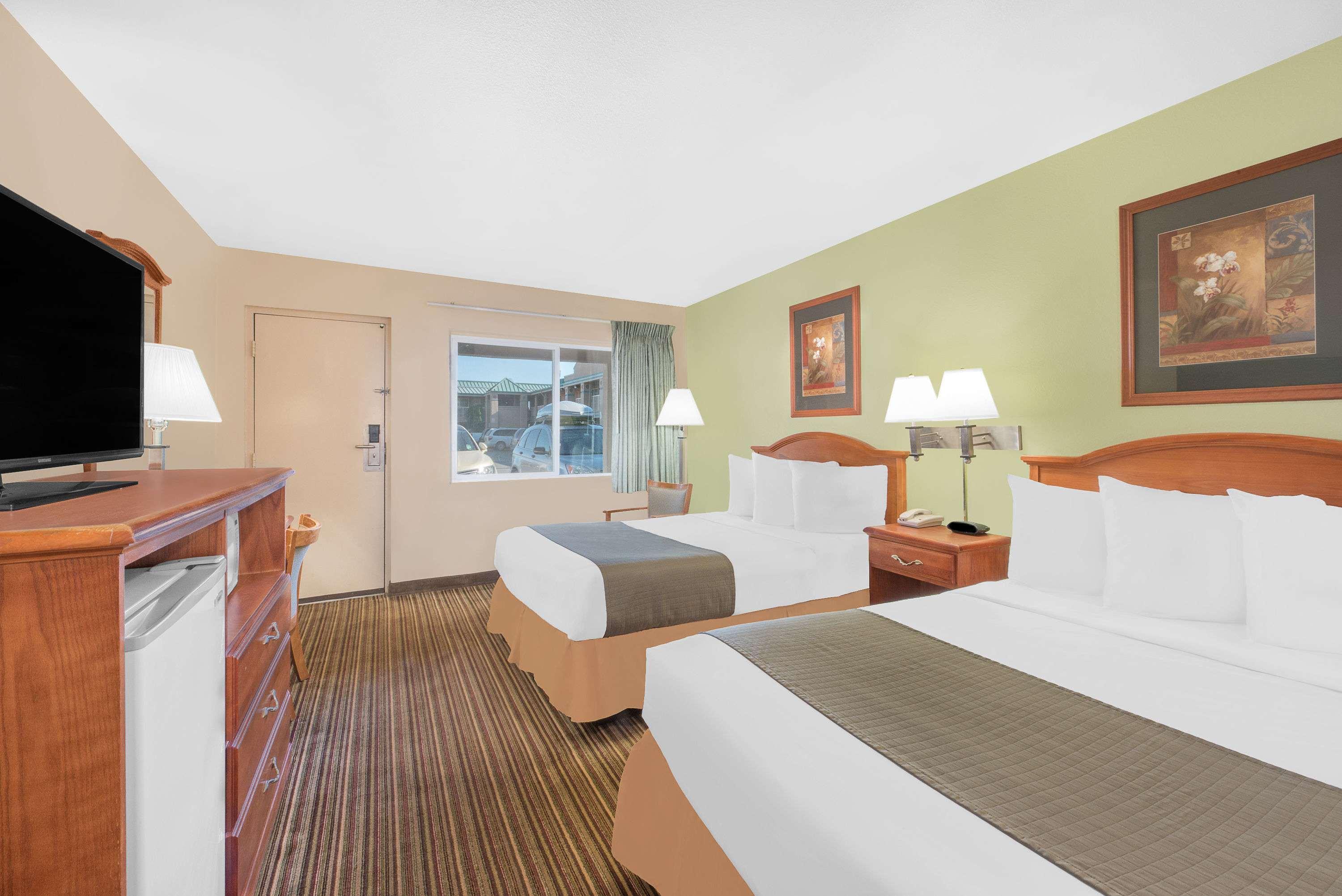 Days Inn Roswell — photo 5