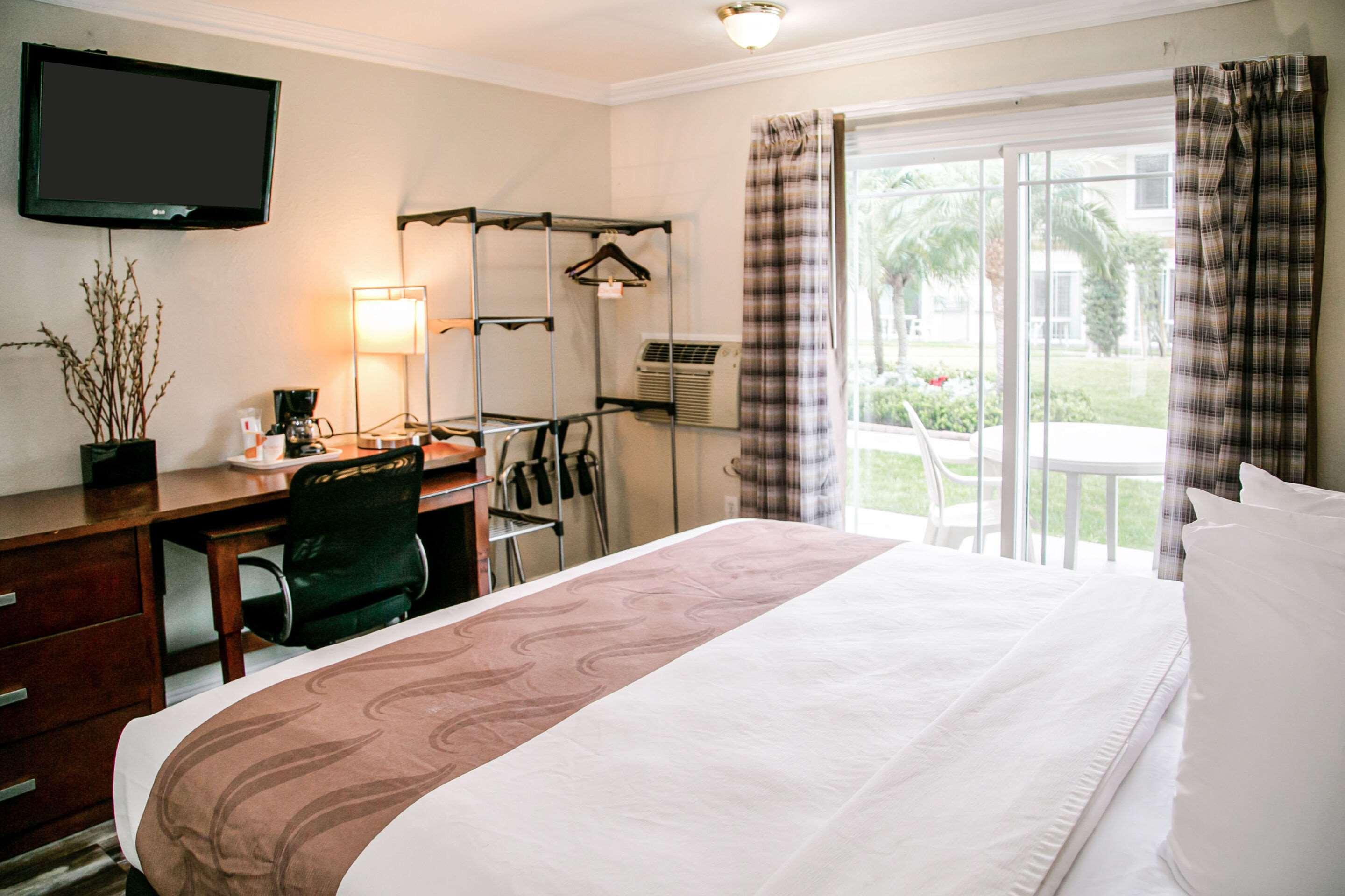 Quality Inn & Suites — photo 4
