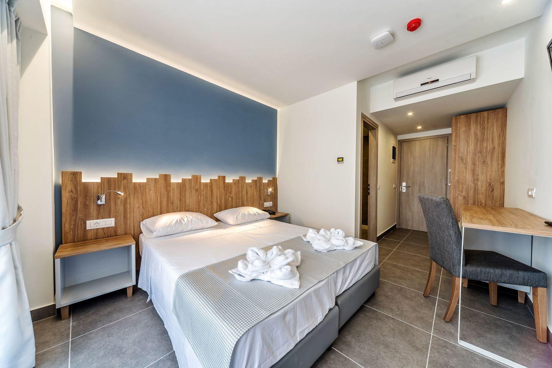 Pollis Hotel — photo 4