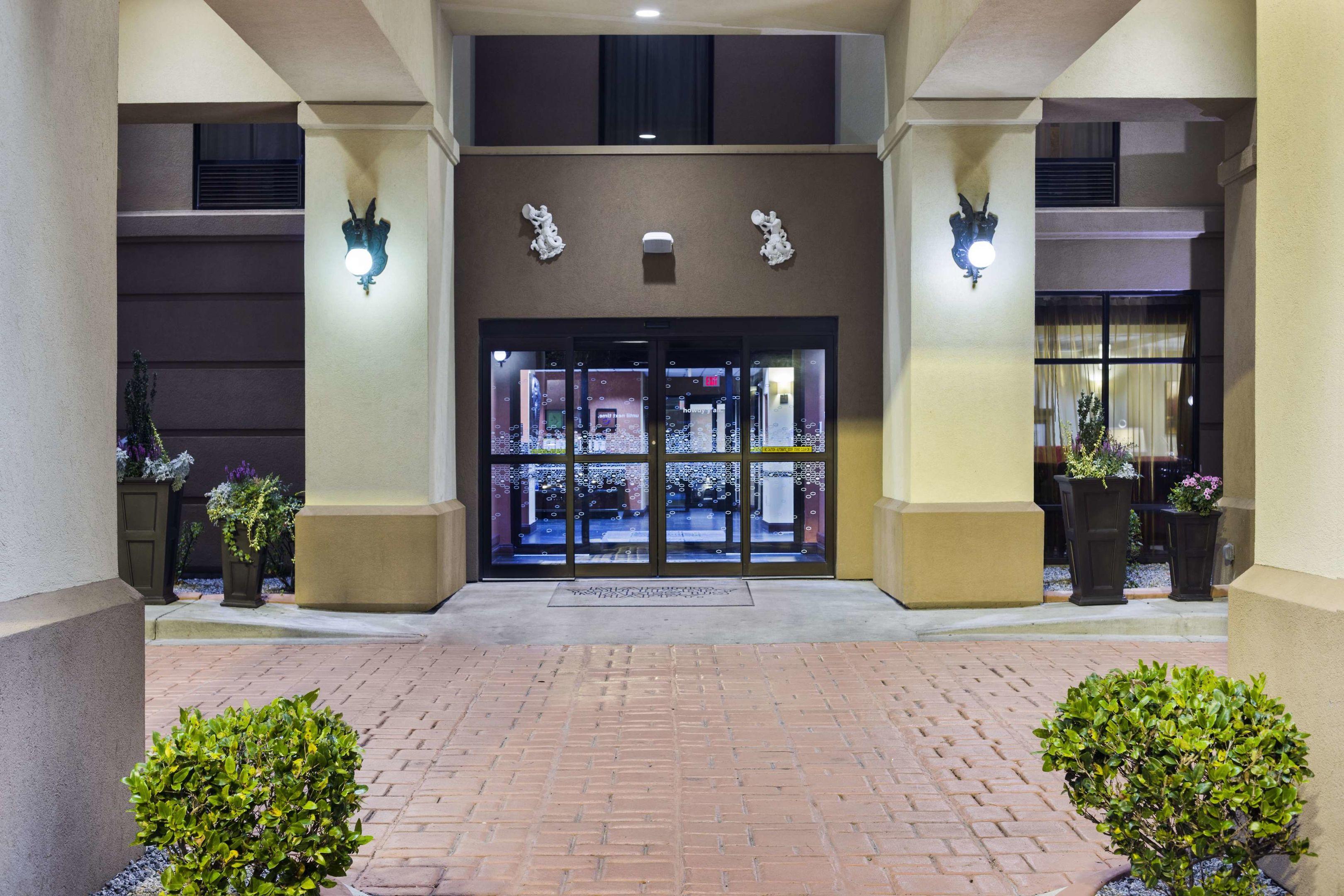 Hampton Inn Hinesville — photo 4