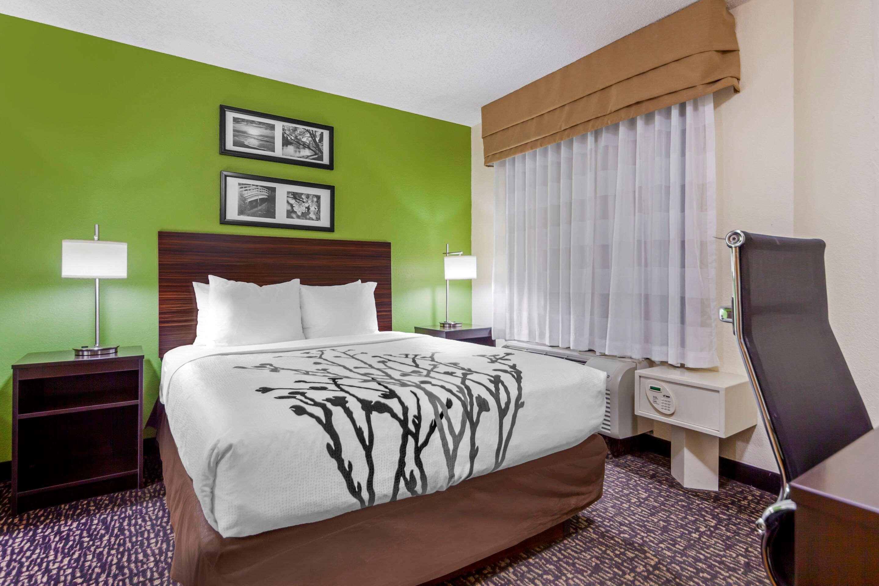Sleep Inn & Suites Airport — photo 5