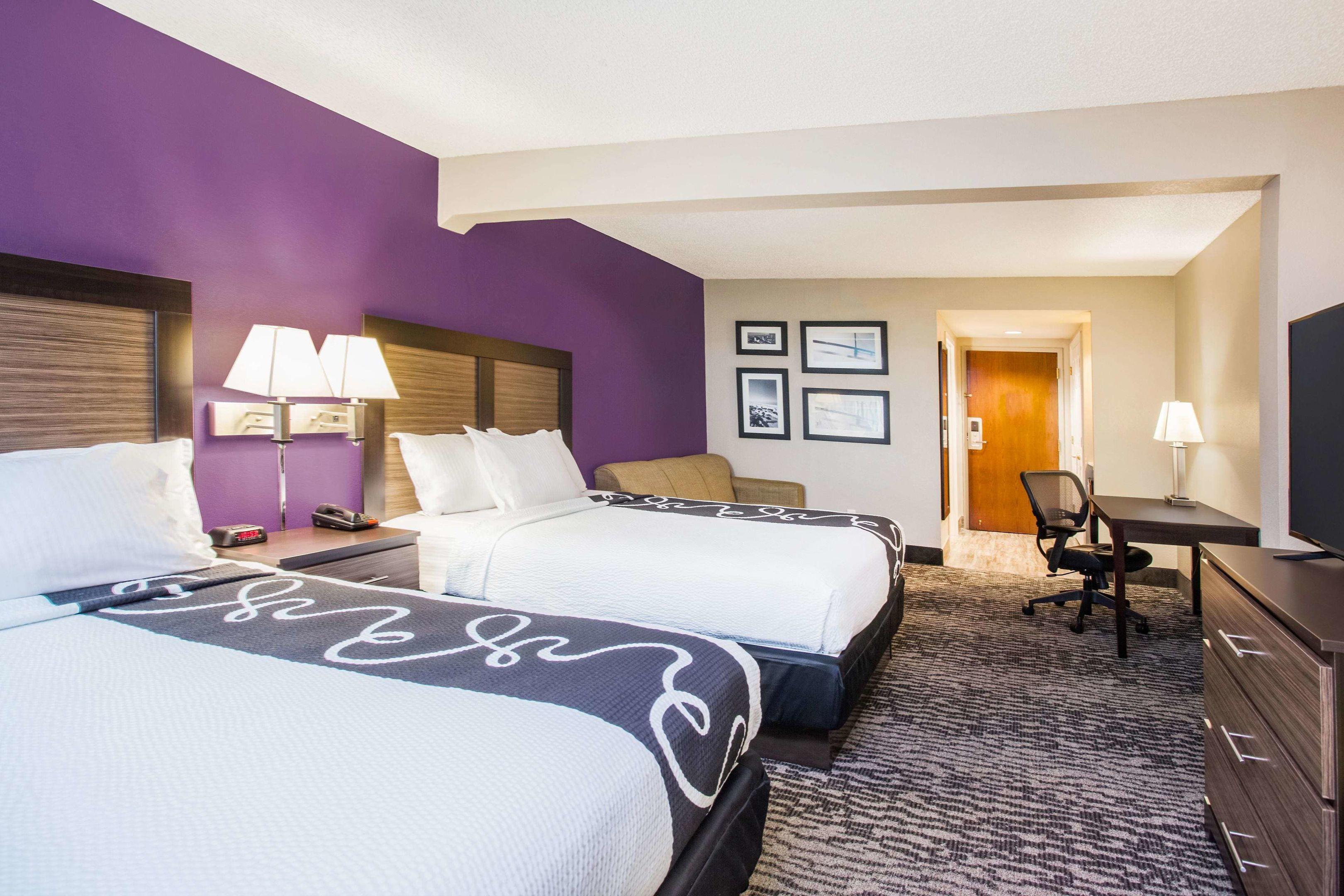 La Quinta Inn & Suites Clearwater South — photo 4