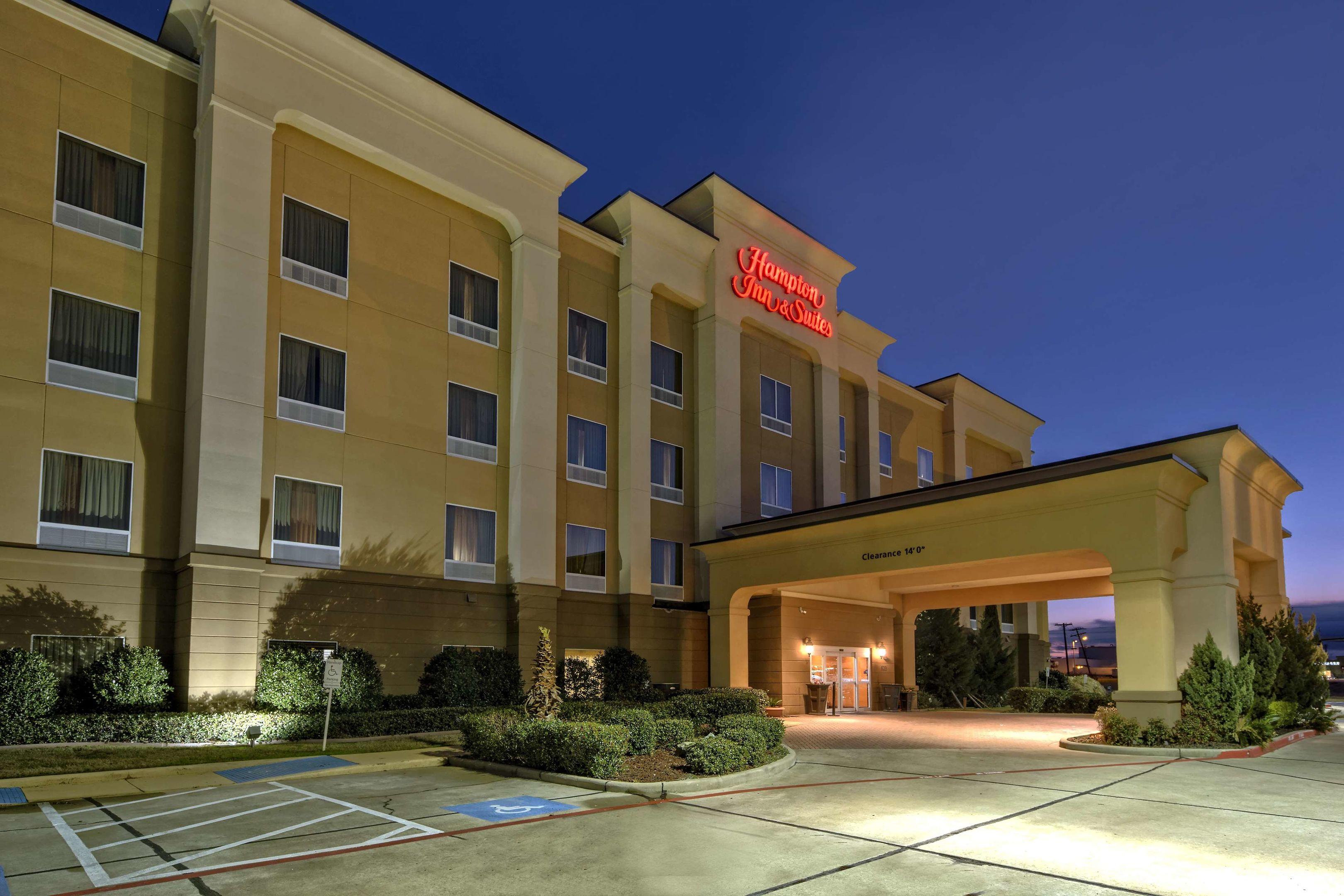Hampton Inn & Suites Corsicana — photo 3