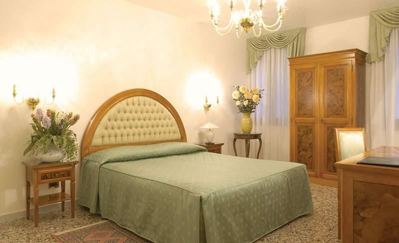 Hotel Antica Casa Carettoni — photo 4