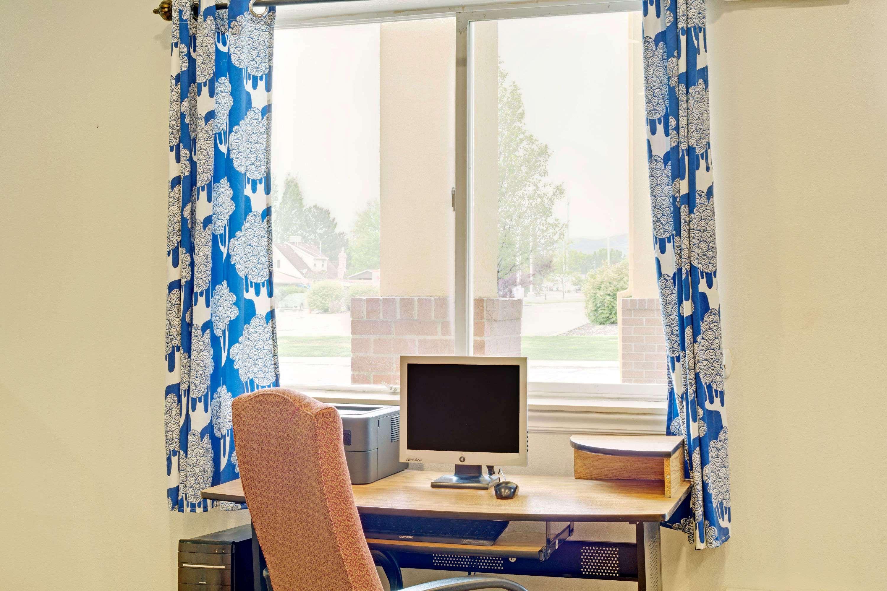 Days Inn Lehi — photo 4
