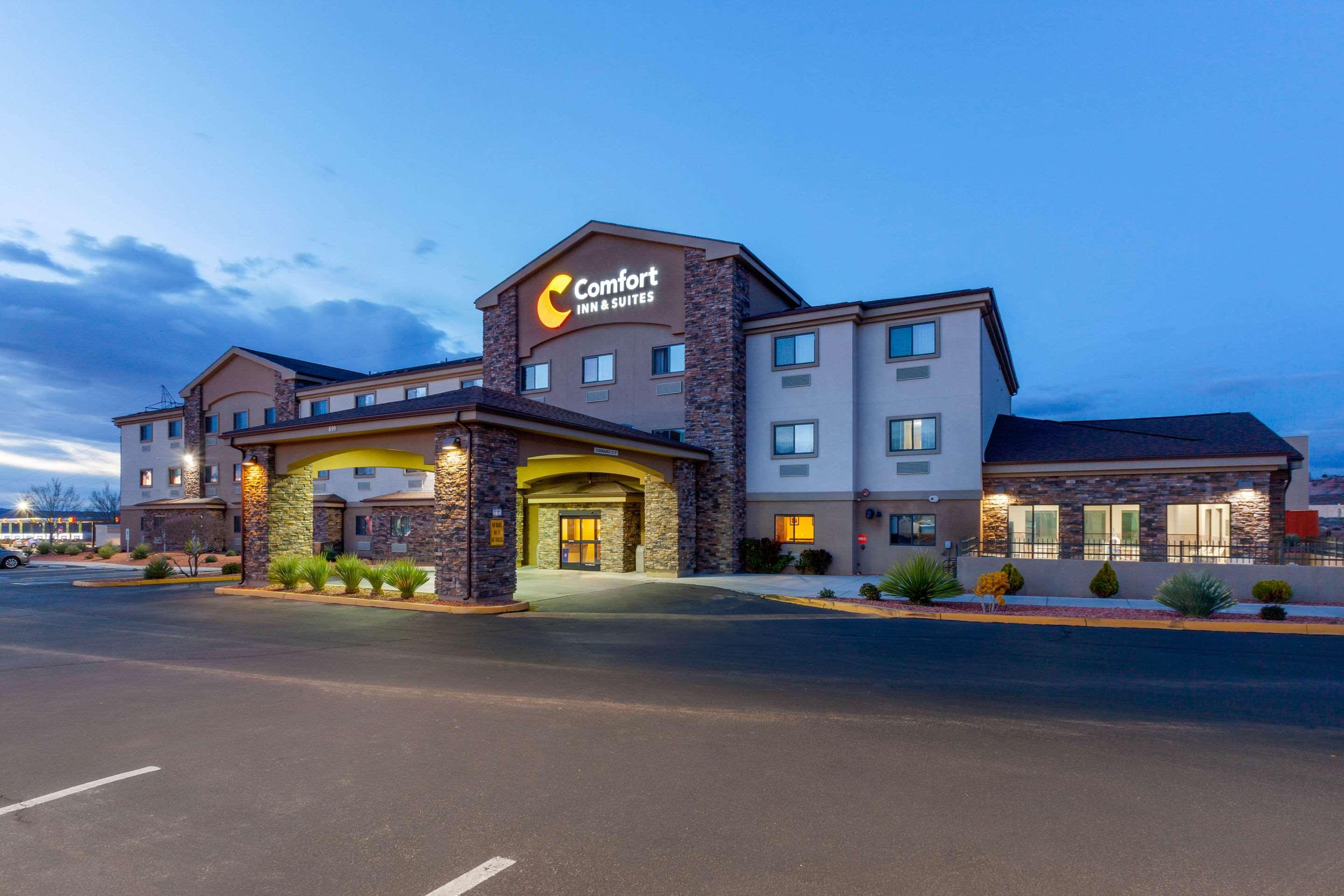 Comfort Inn & Suites Page At Lake Powell — photo 5
