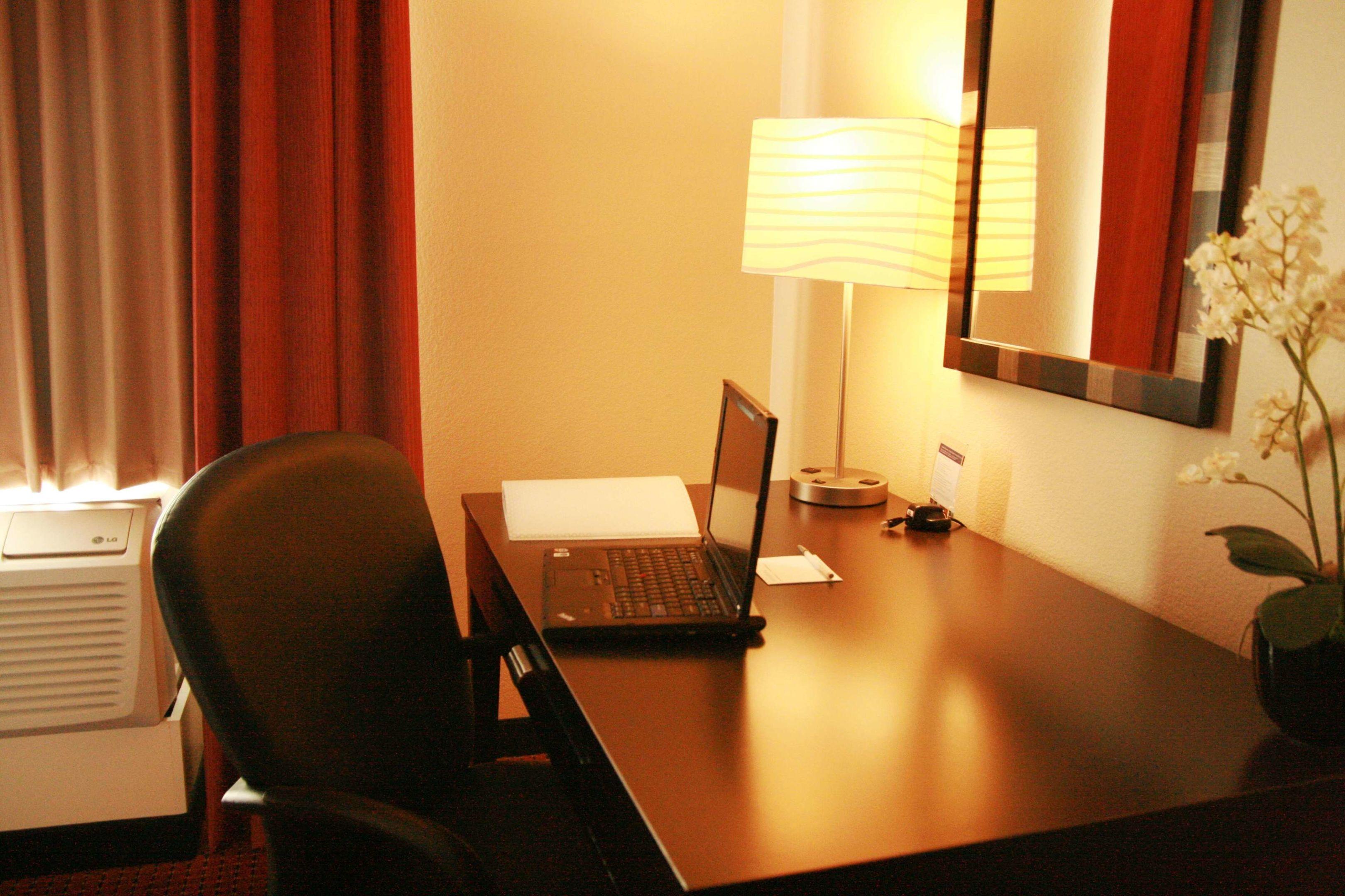 Hampton Inn & Suites Chandler/Fashion Center — photo 5