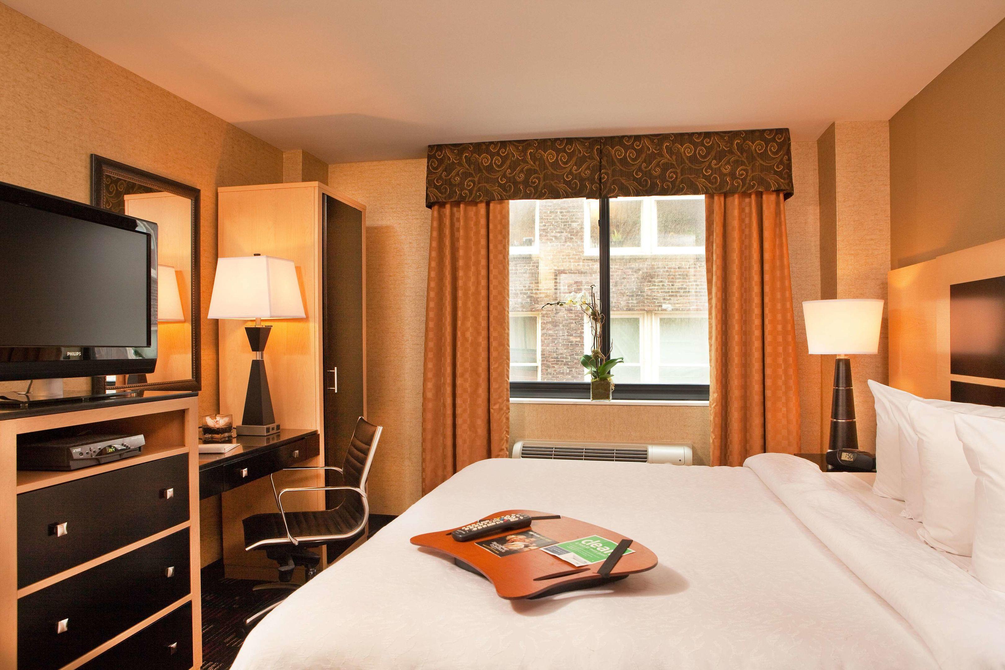 Hampton Inn Manhattan-35th St/Empire State Bldg — photo 5