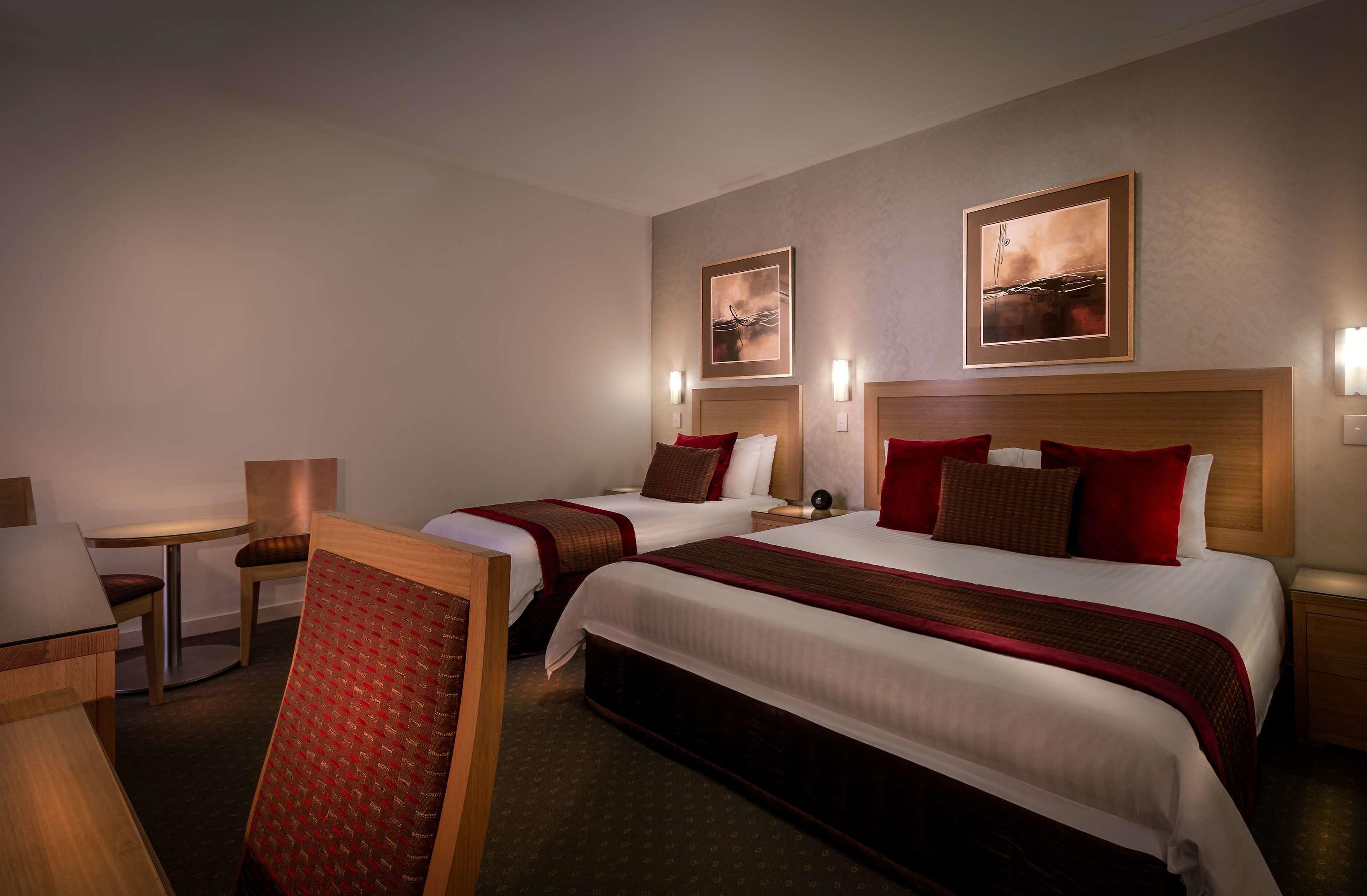 Best Western Plus Travel Inn Carlton — photo 4