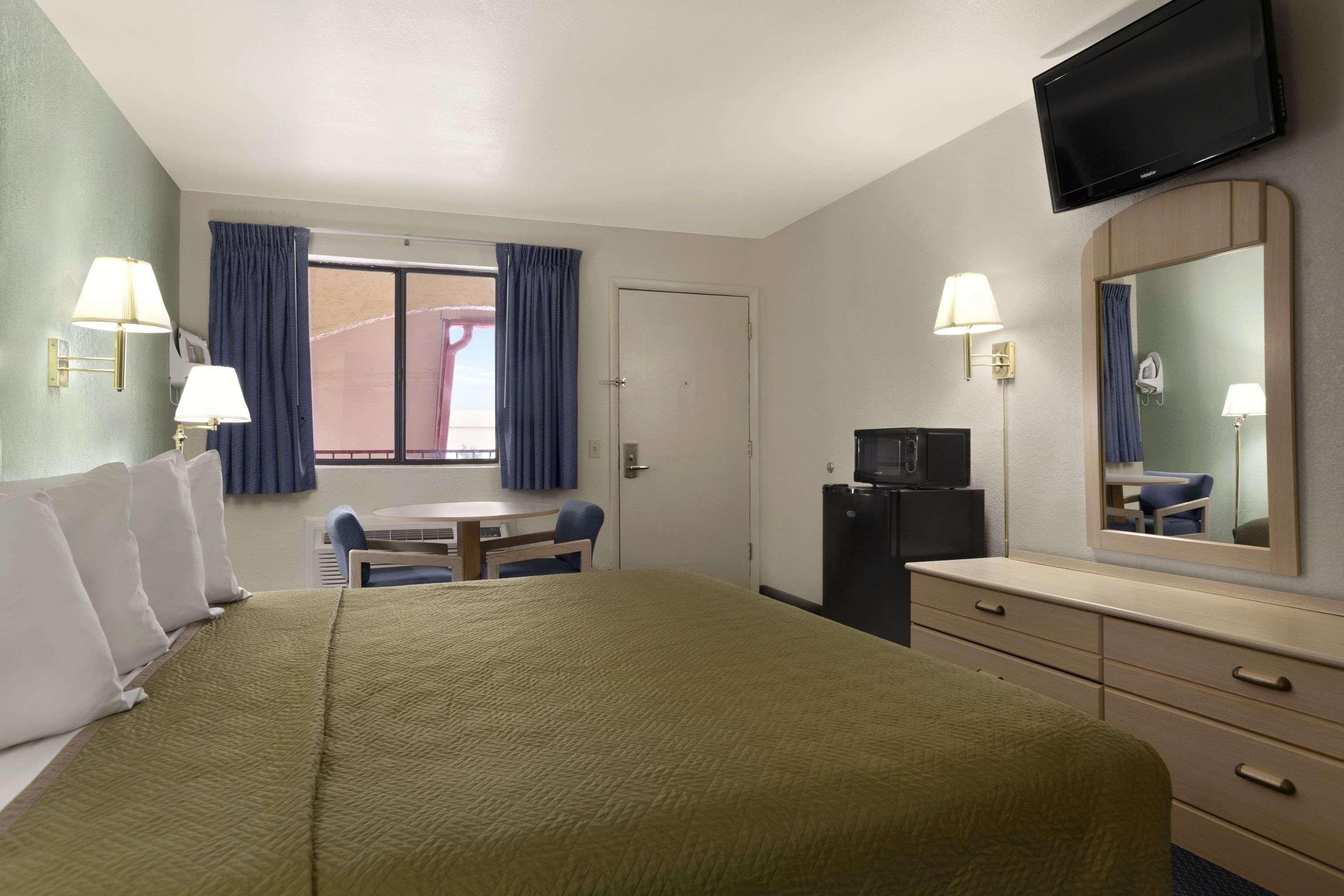 Travelodge Holbrook — photo 4