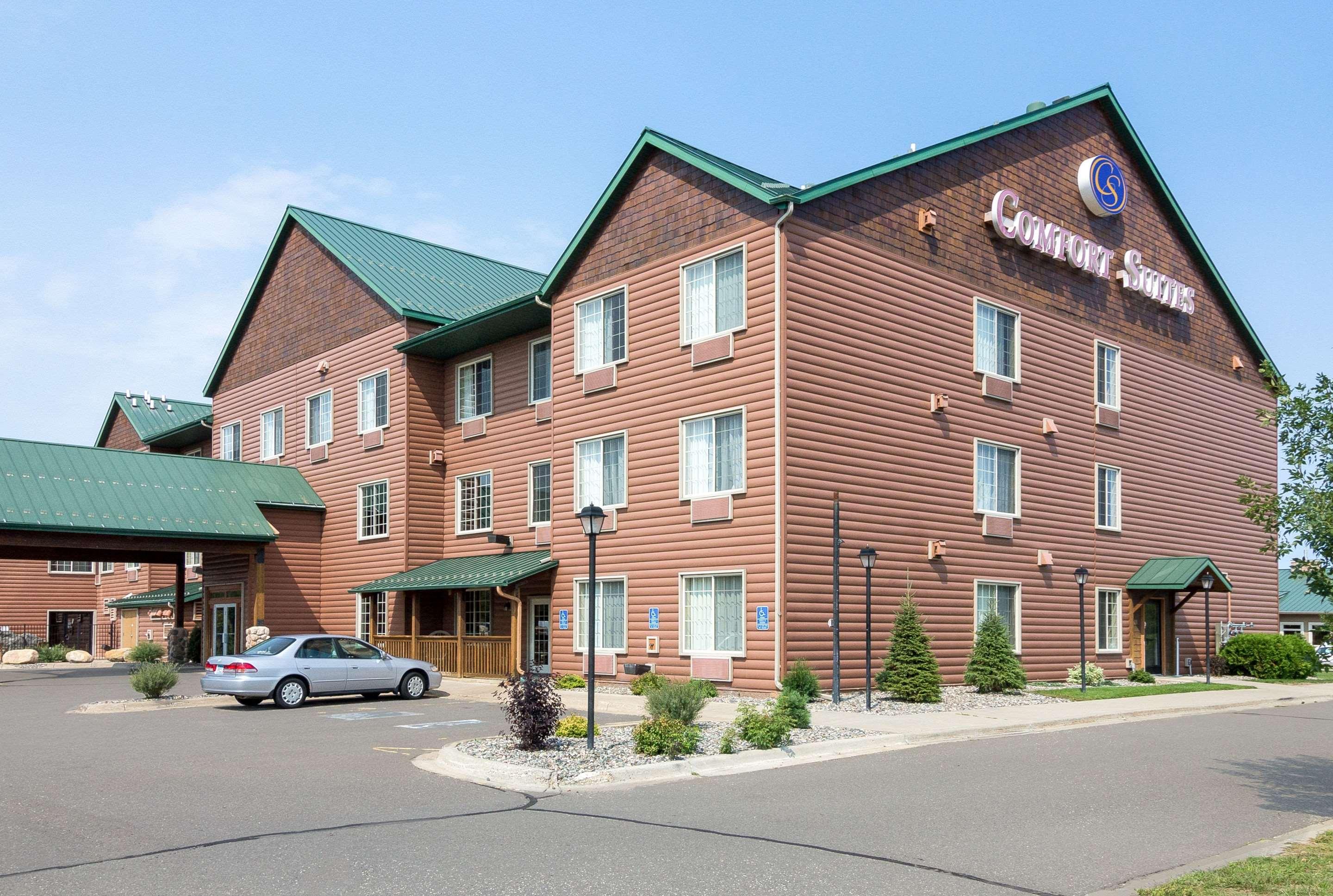 Comfort Suites Rapid River Lodge — photo 3