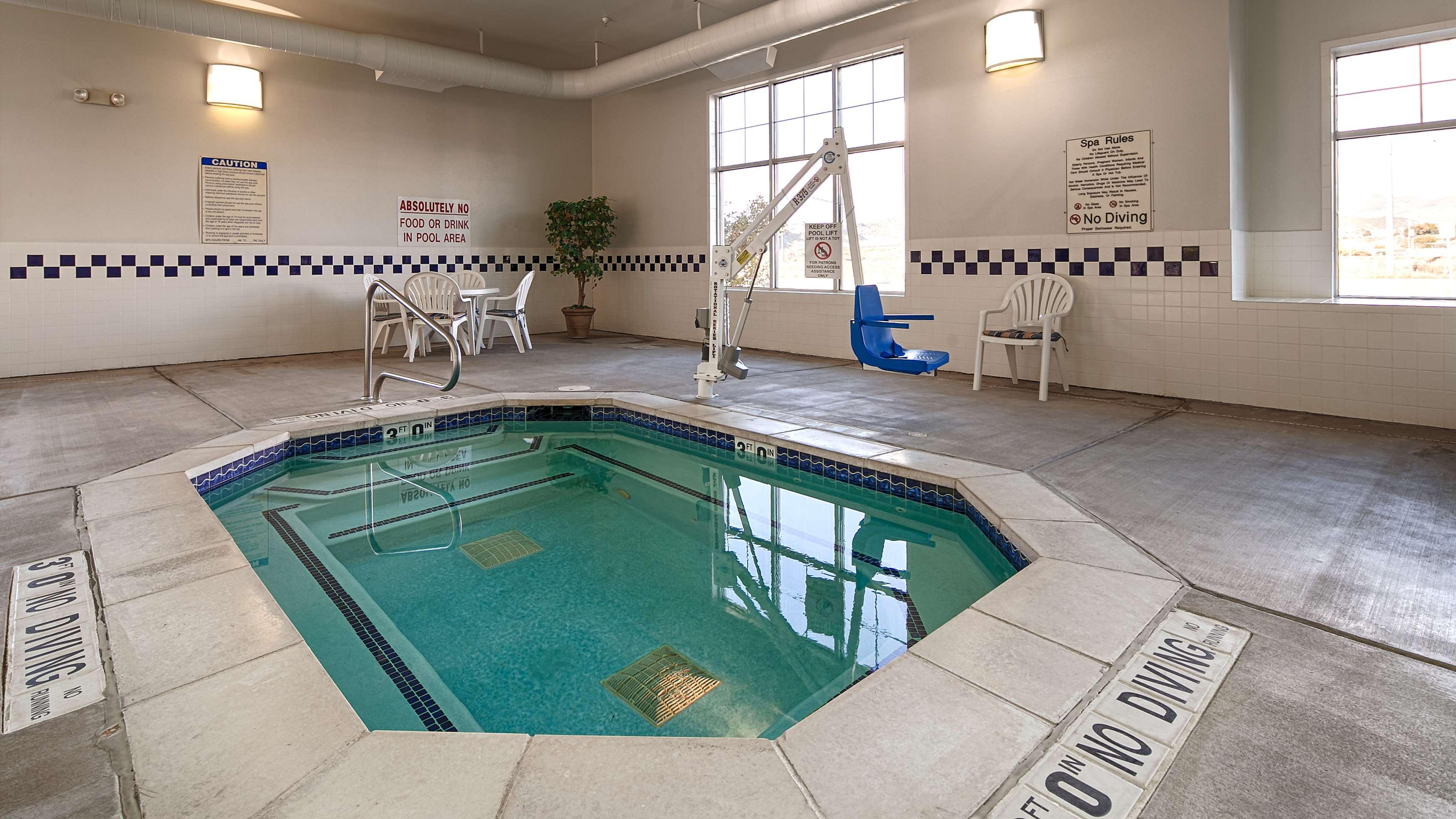 Best Western Holiday Hills — photo 4