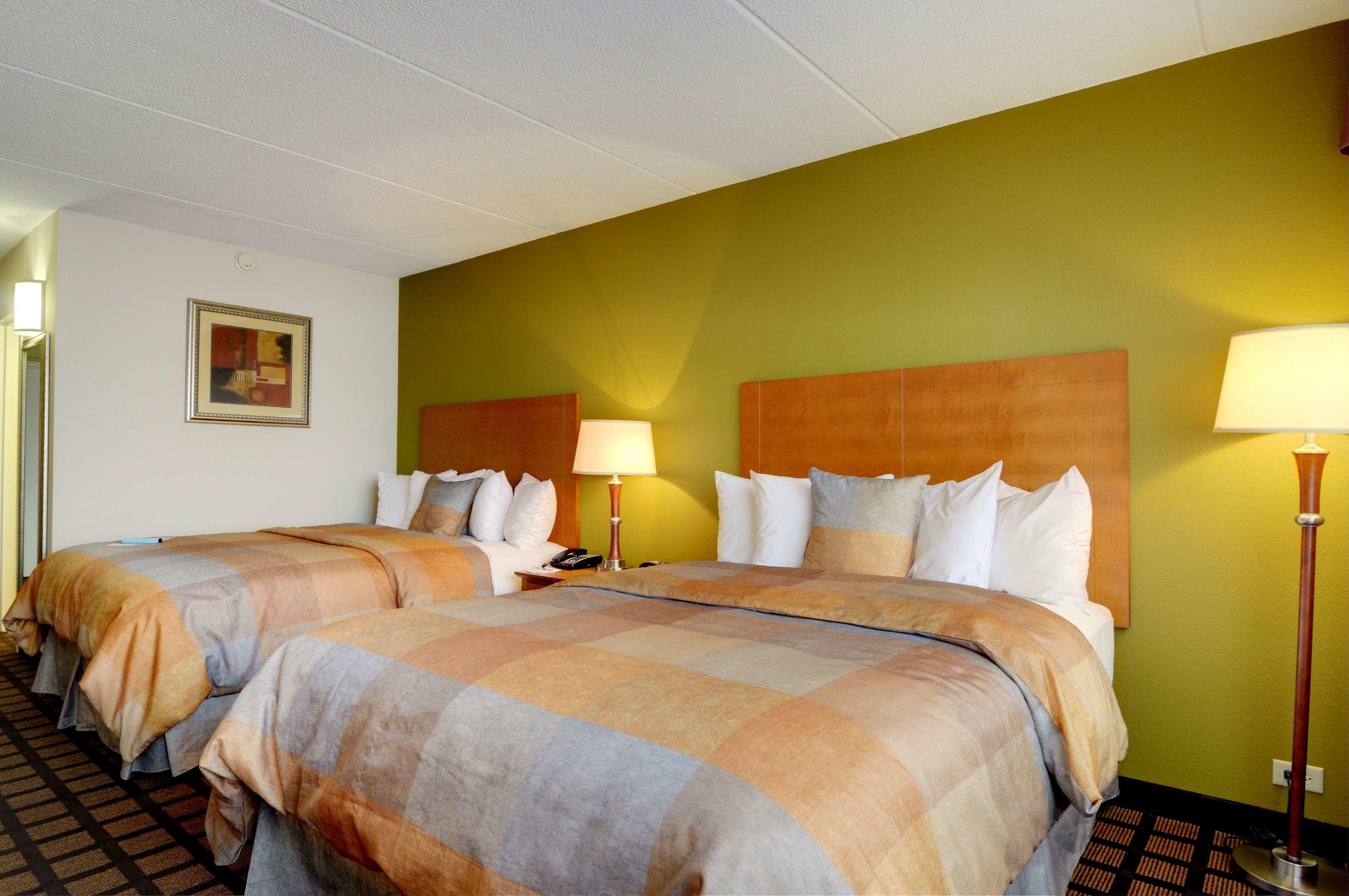 Best Western Plus Chicago Hillside — photo 4