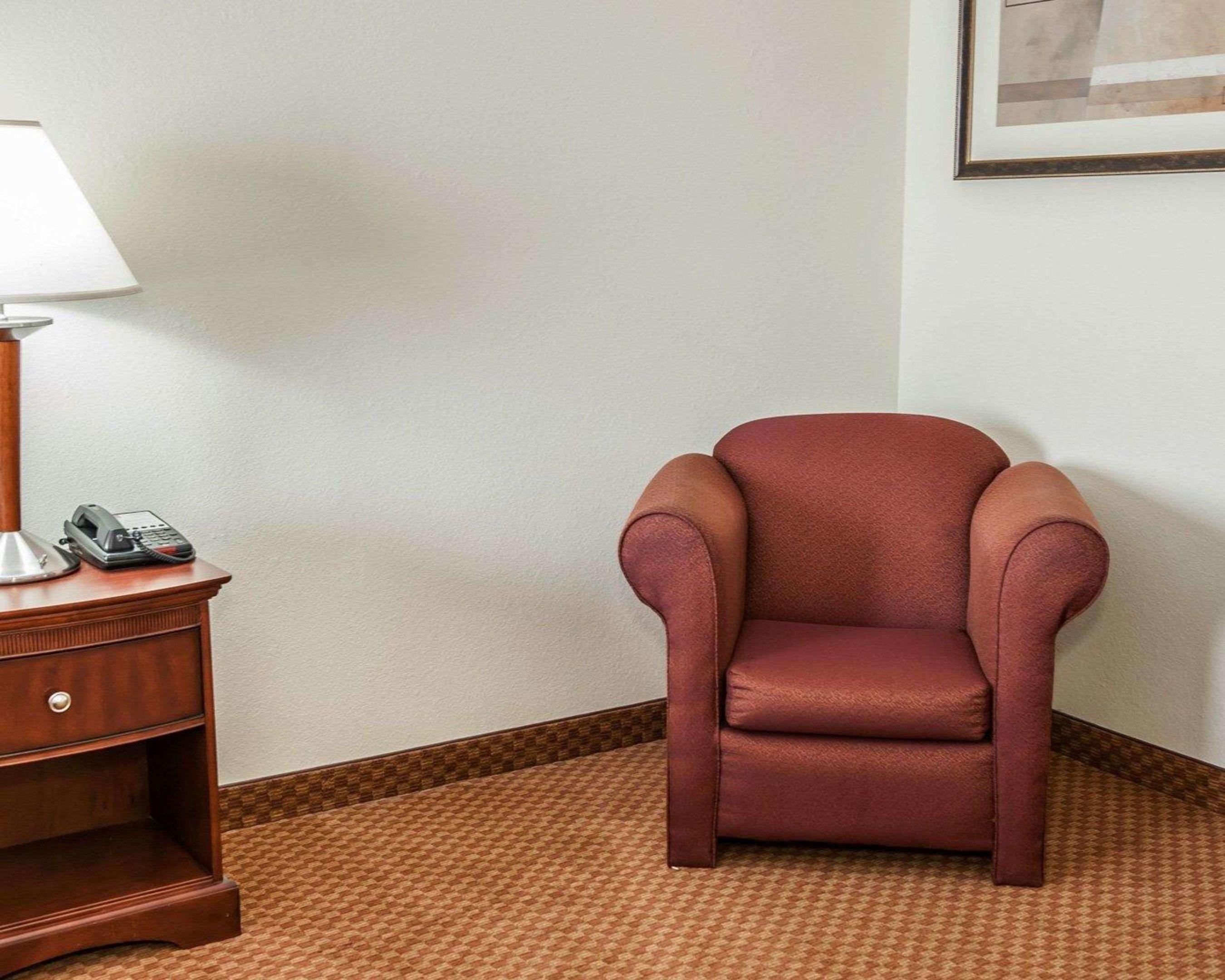 Comfort Suites Indianapolis Airport — photo 4