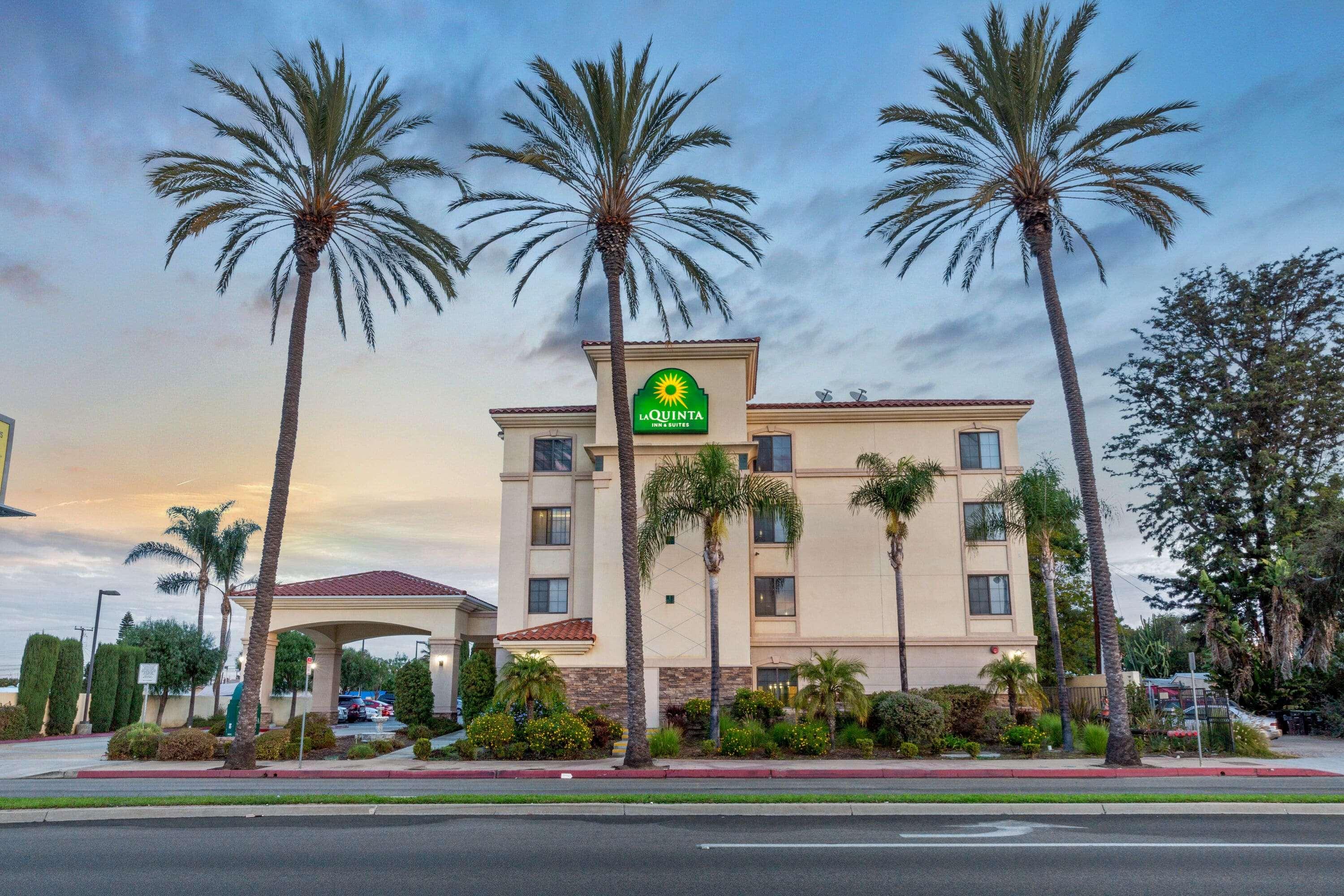 La Quinta Inn & Suites Hawaiian Gardens — photo 4