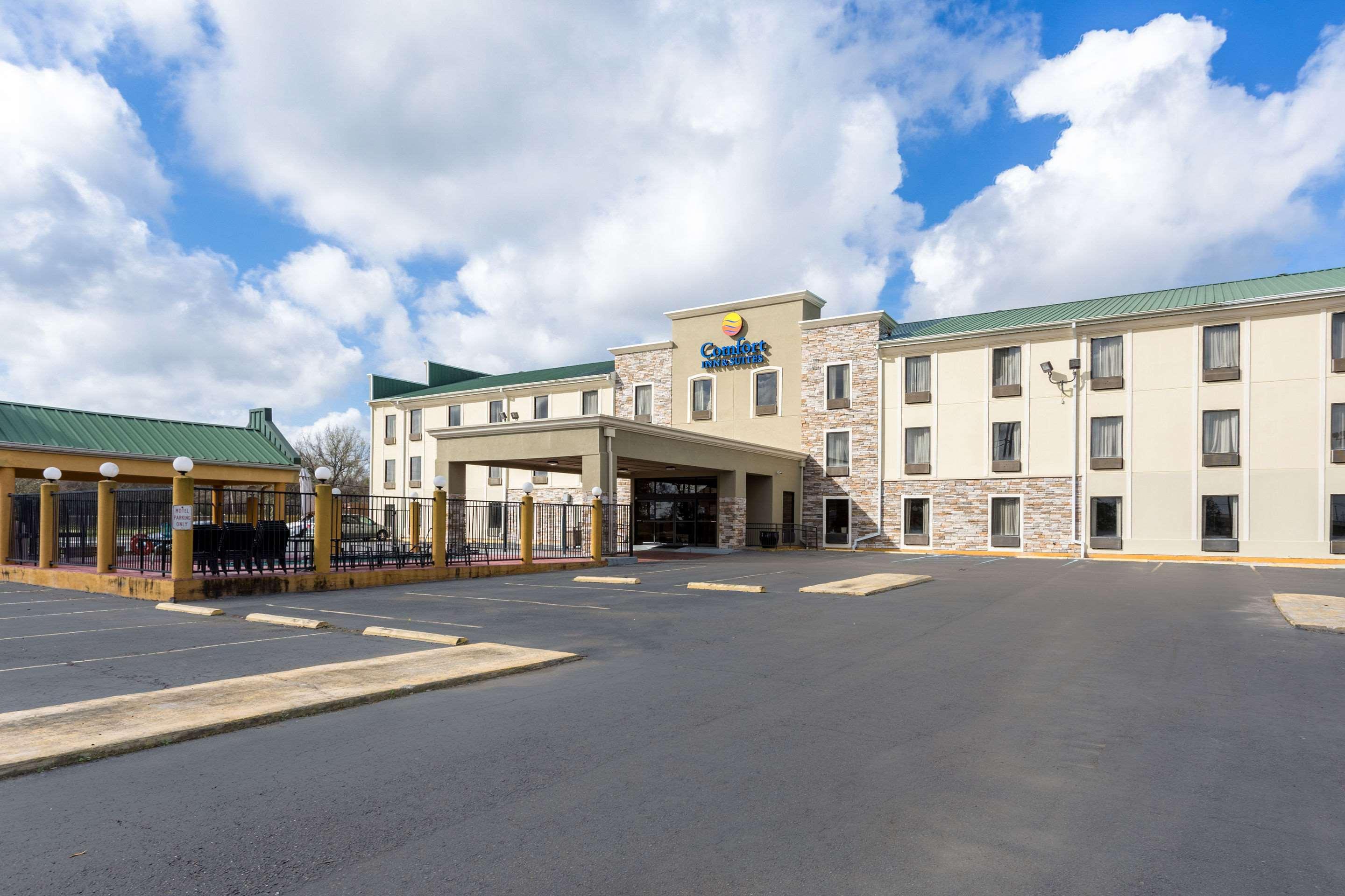 Comfort Inn & Suites Airport — photo 3