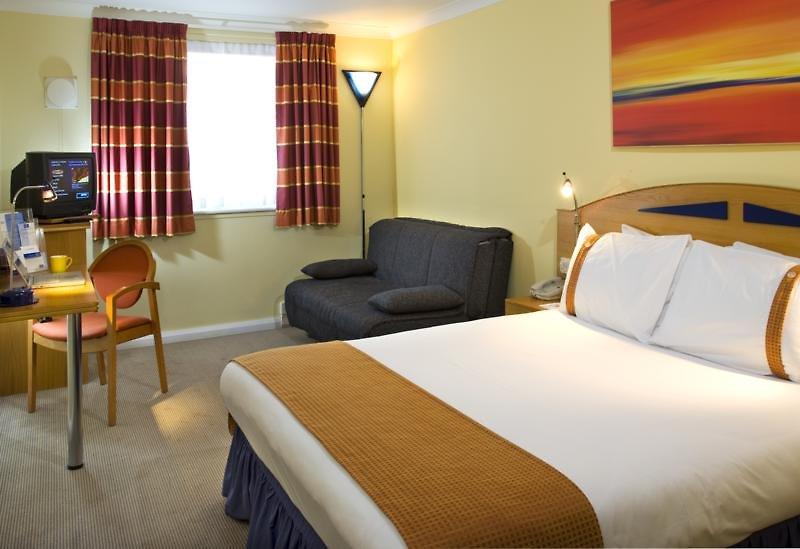 Holiday Inn Express Swindon - West M4, Jct 16 — photo 4