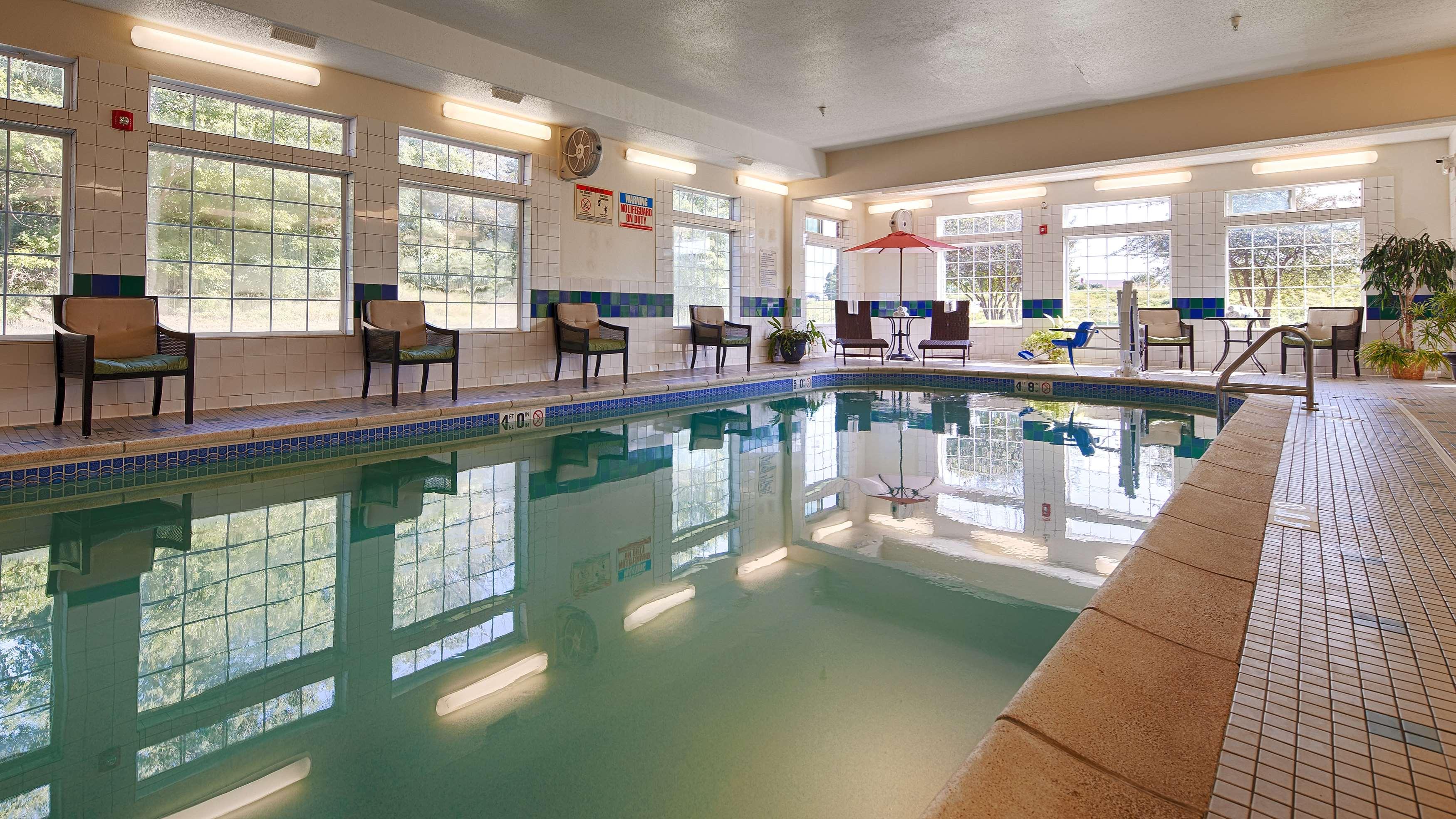 Best Western Plus Des Moines West Inn & Suites — photo 5