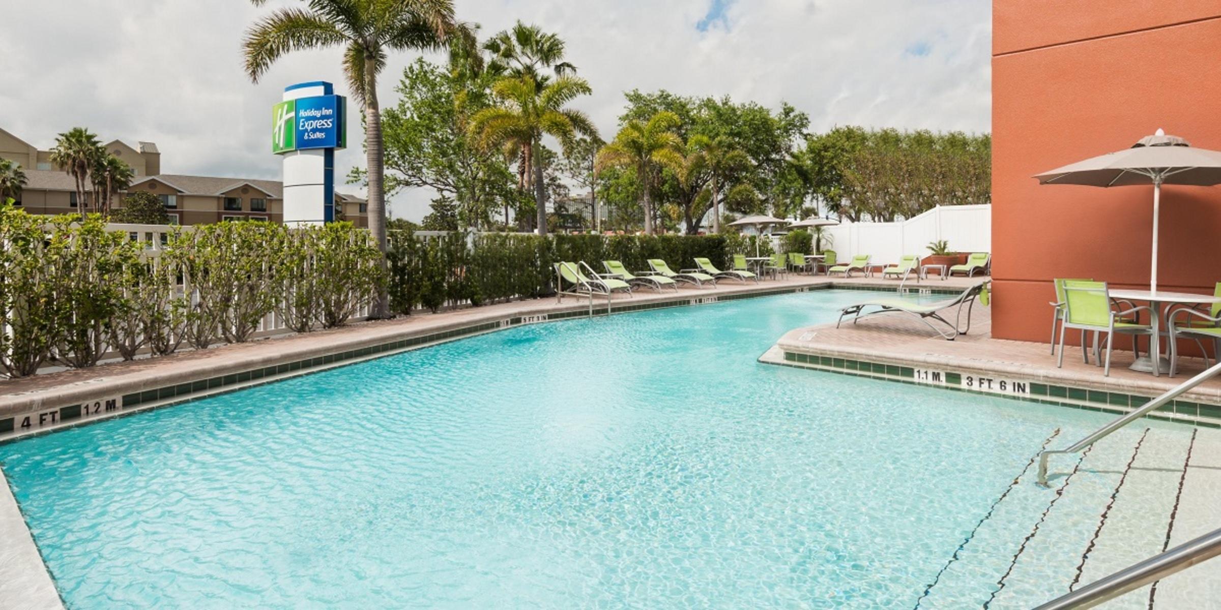 Holiday Inn Express Hotel & Suites Nearest Universal Orlando — photo 3
