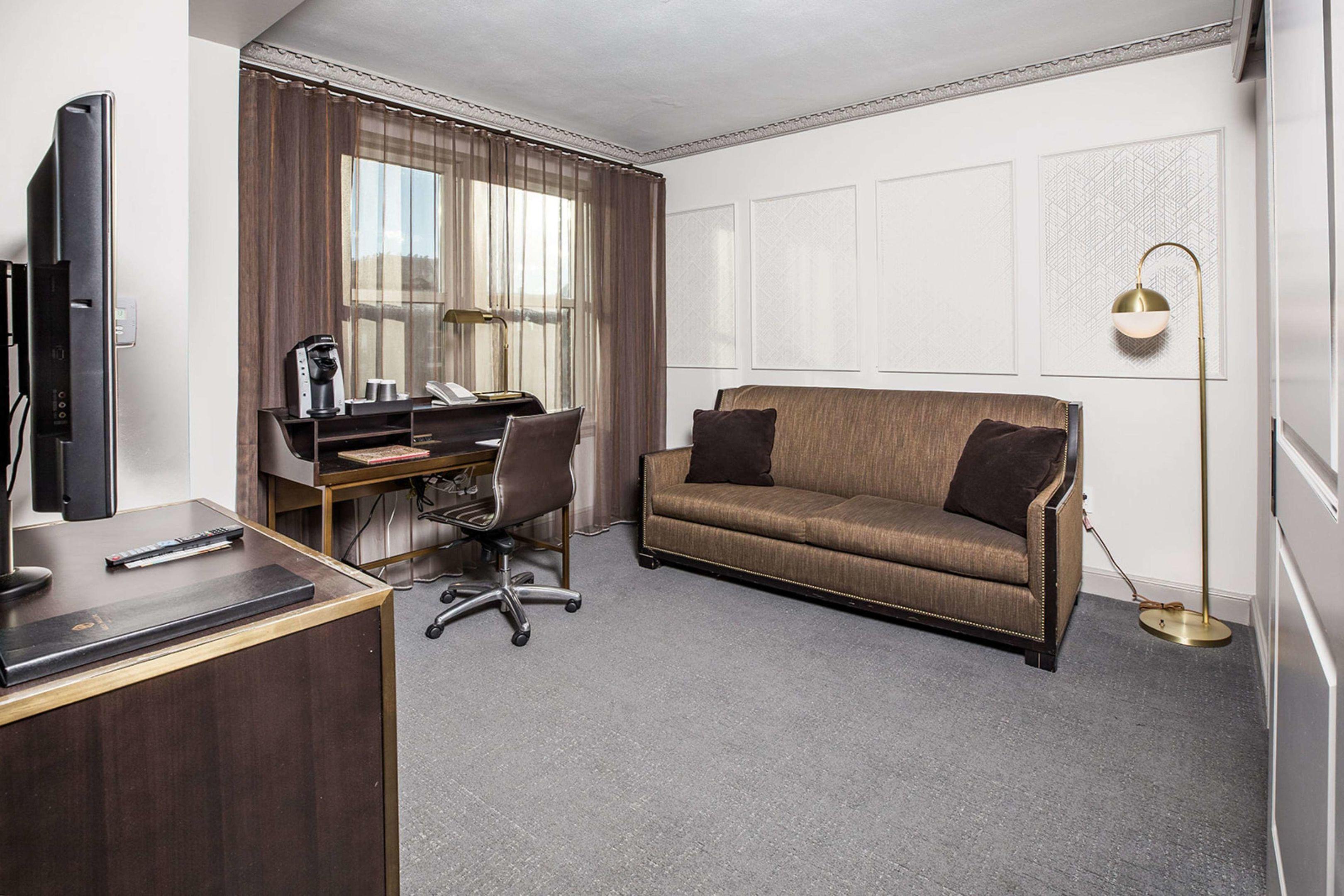 Hotel Phillips Kansas City, Curio Collection by Hilton — photo 4