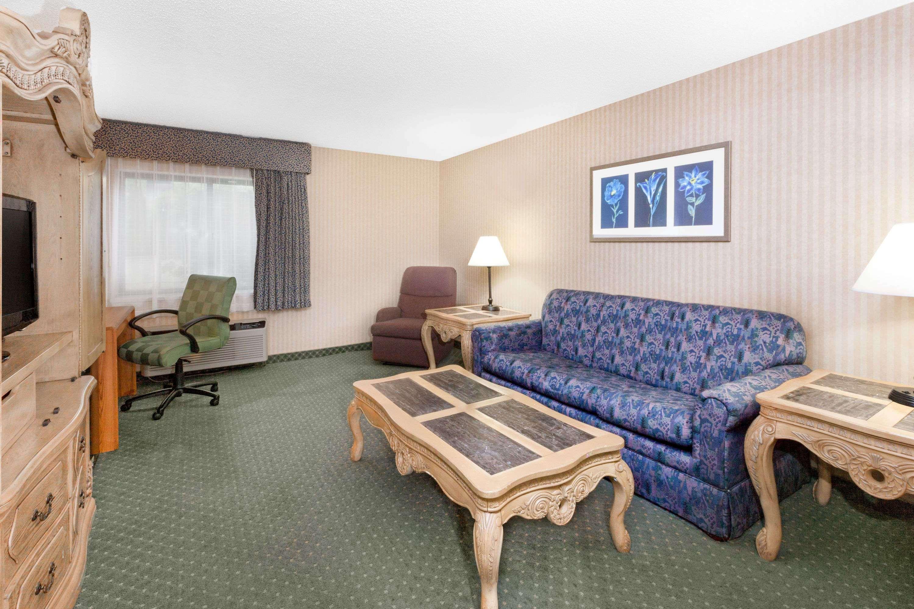 Baymont Inn and Suites Bridgeport/Frankenmuth — photo 3