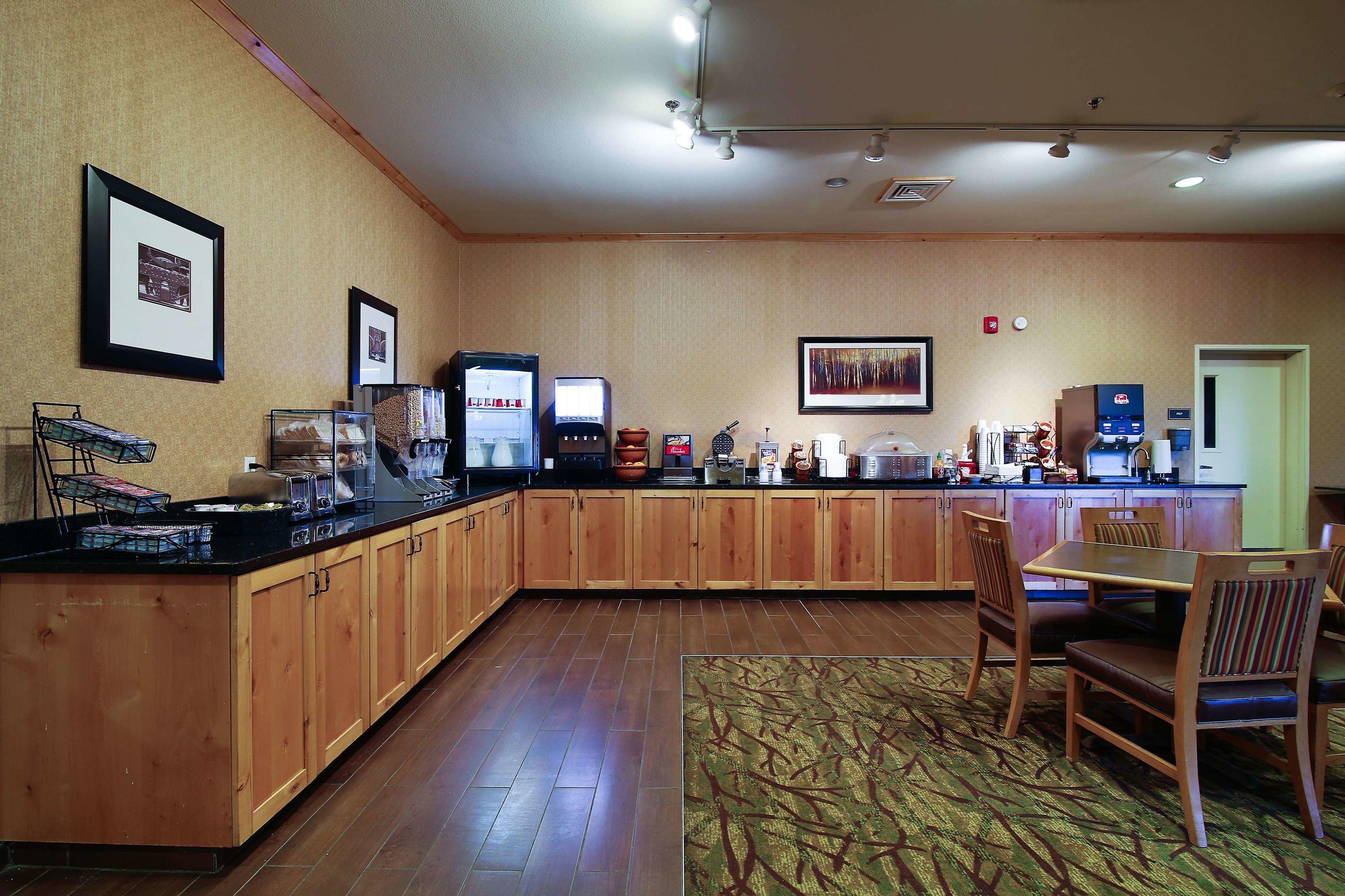 Hawthorn Suites by Wyndham Minot — photo 4