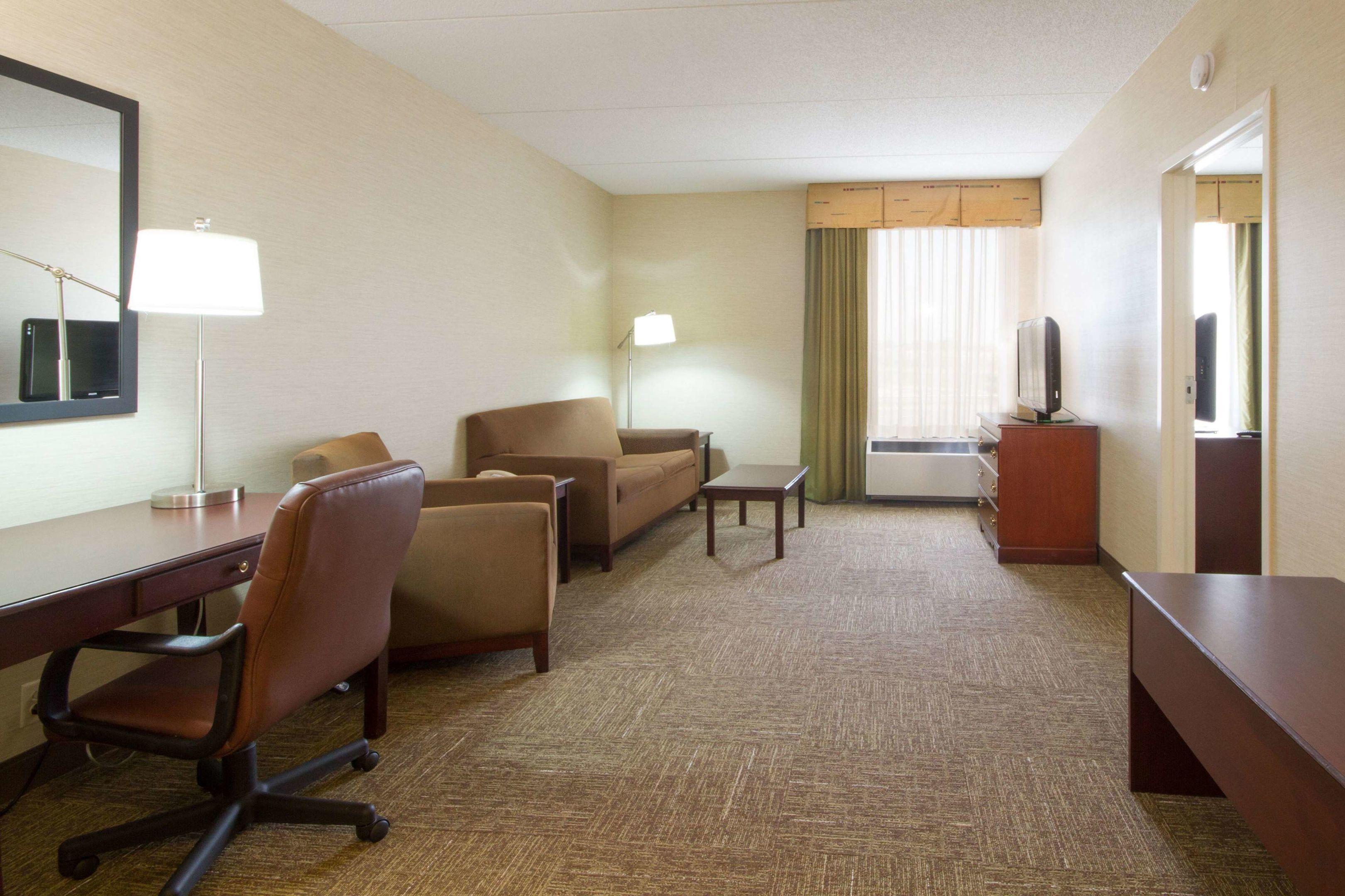 Hampton Inn Buffalo South/I 90 — photo 4