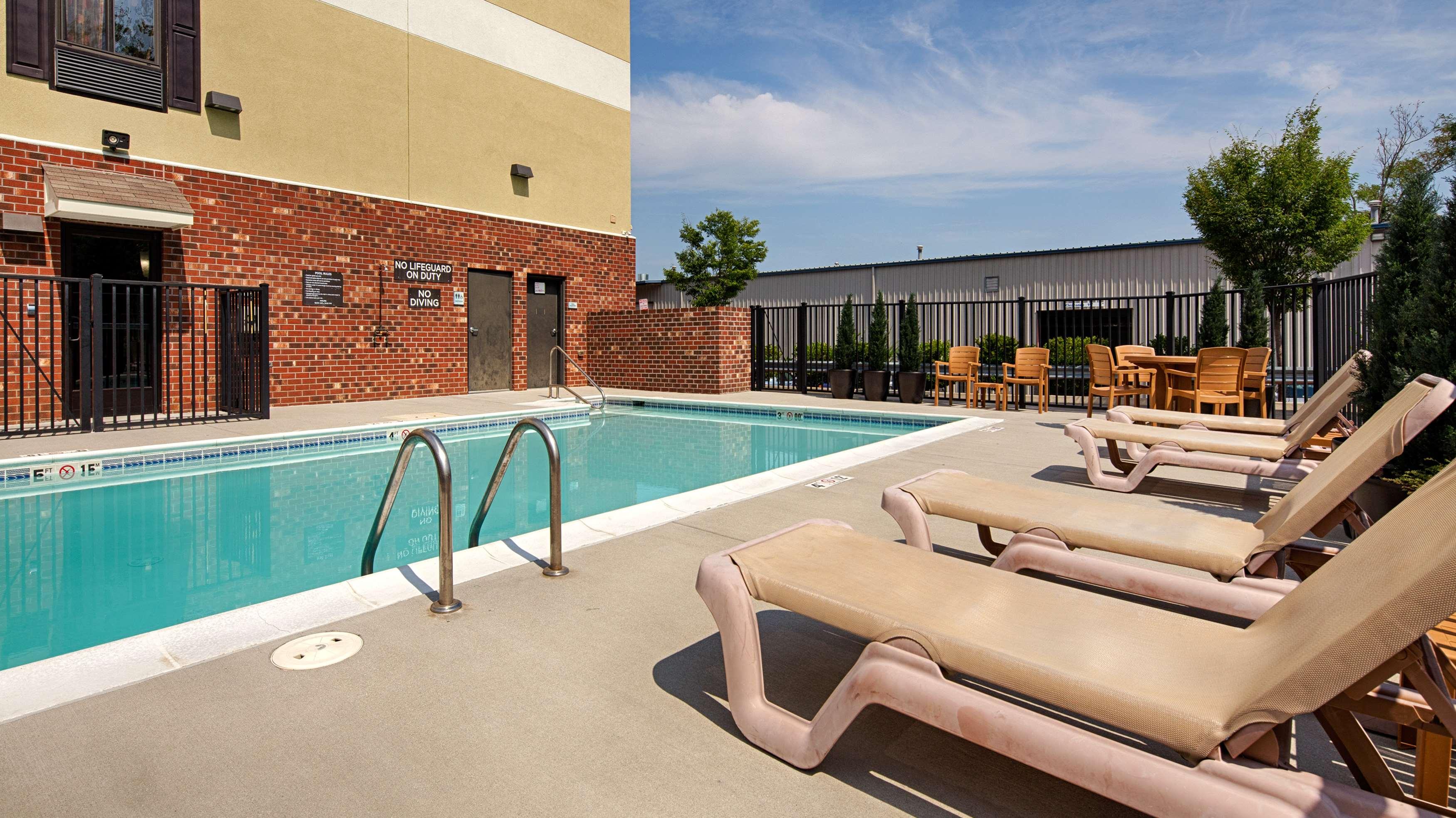 Best Western Plus Glen Allen Inn — photo 4