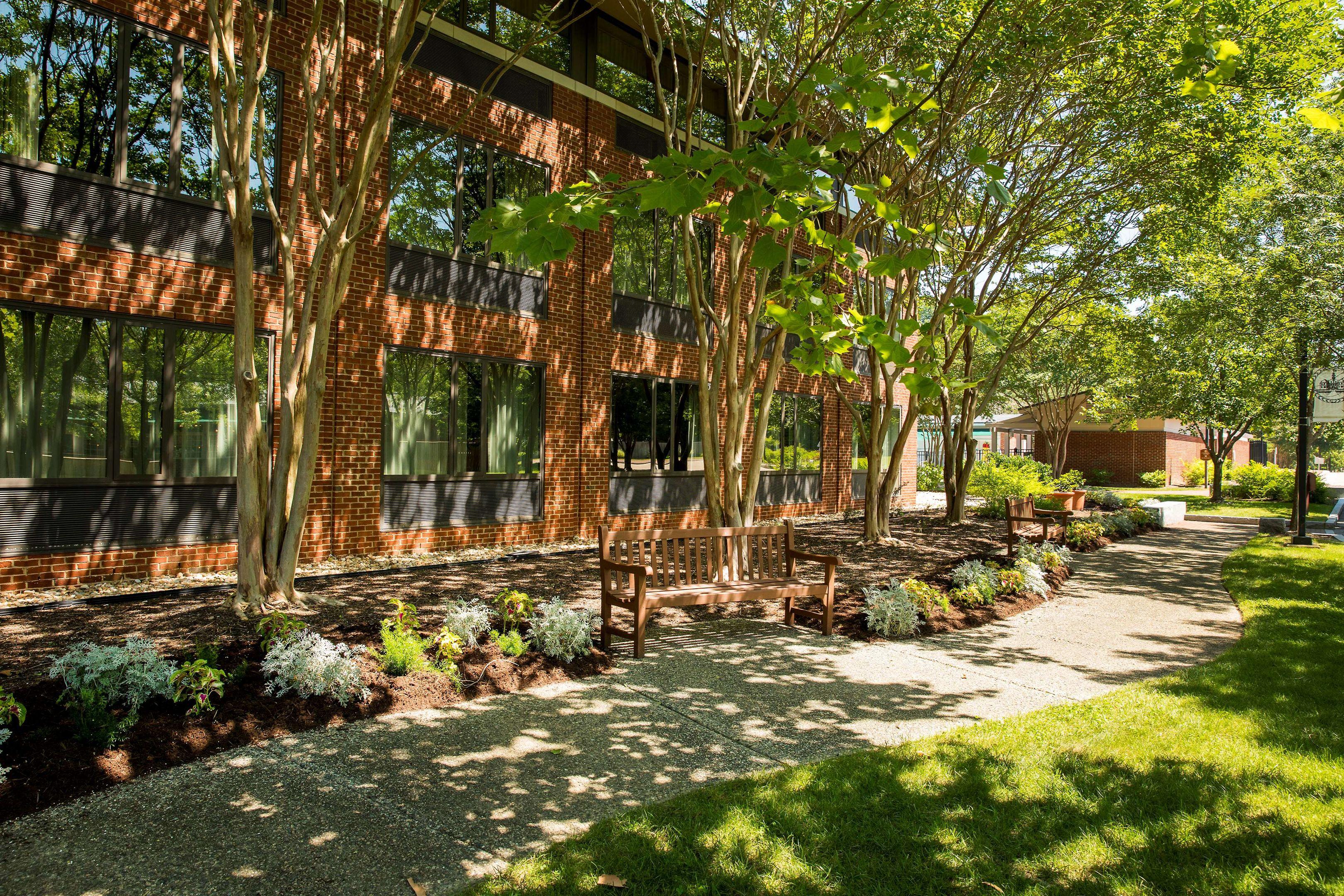 Williamsburg Woodlands Hotel & Suites — photo 5