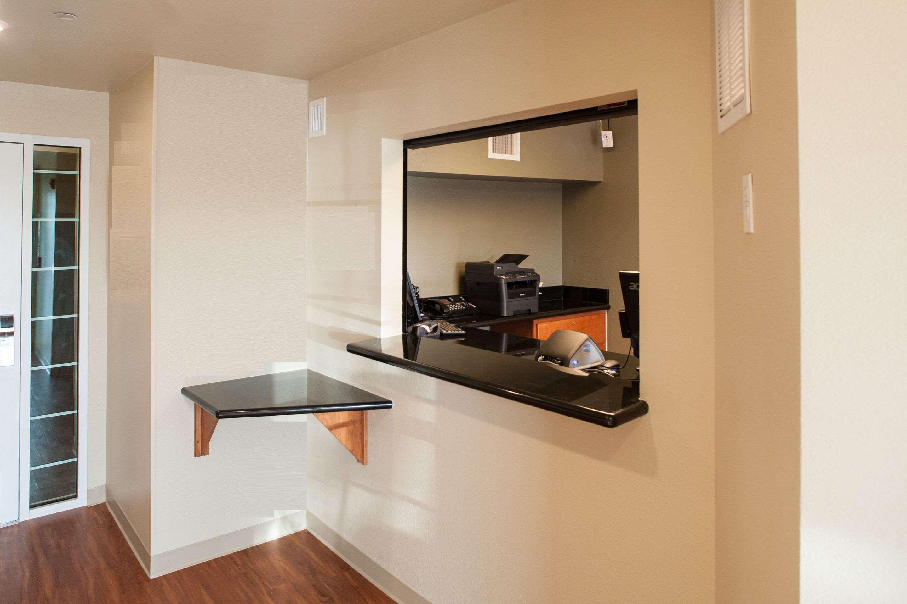 WoodSpring Suites Fort Lauderdale — photo 5