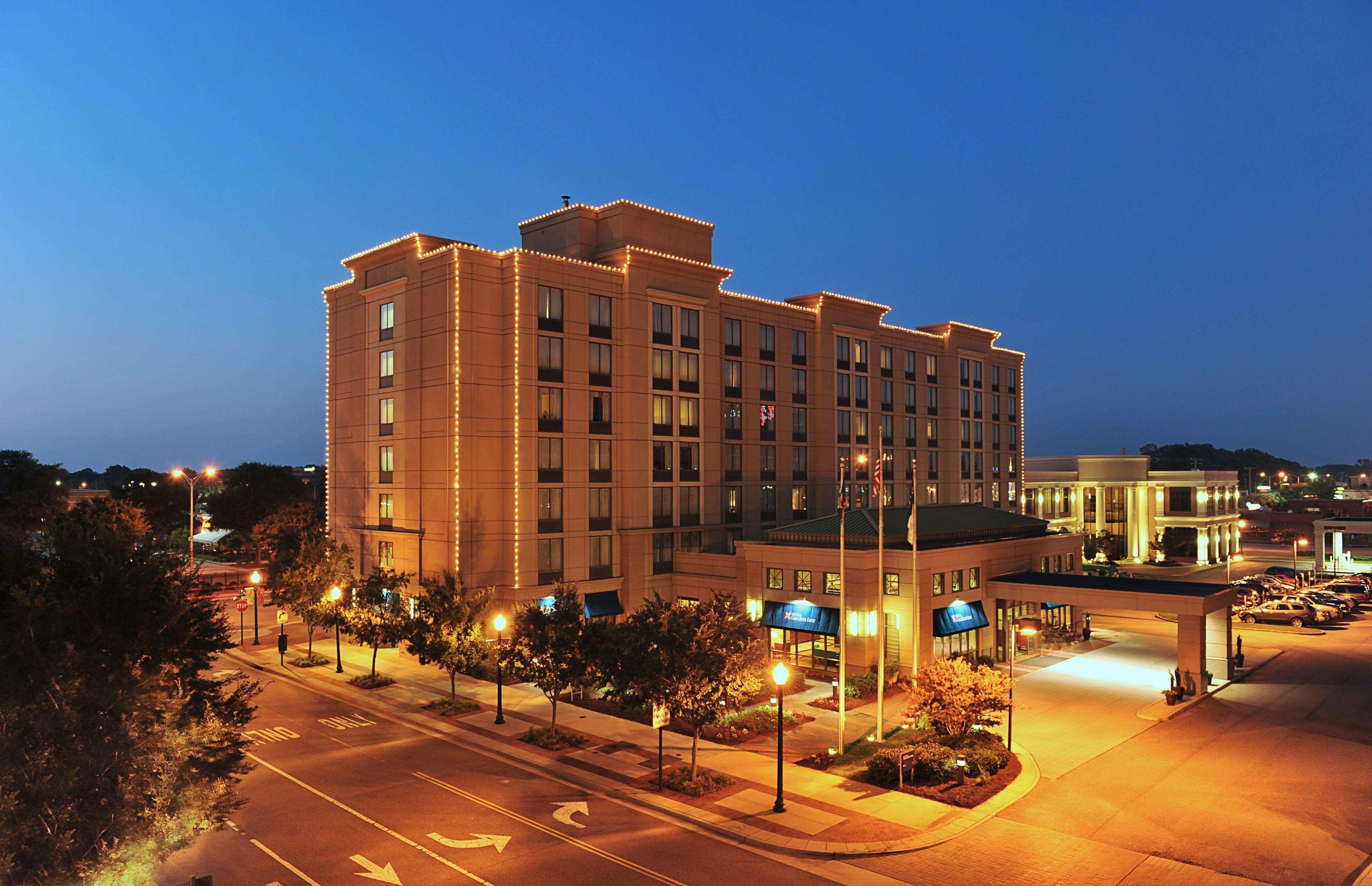 Hilton Garden Inn Virginia Beach Town Center — photo 4
