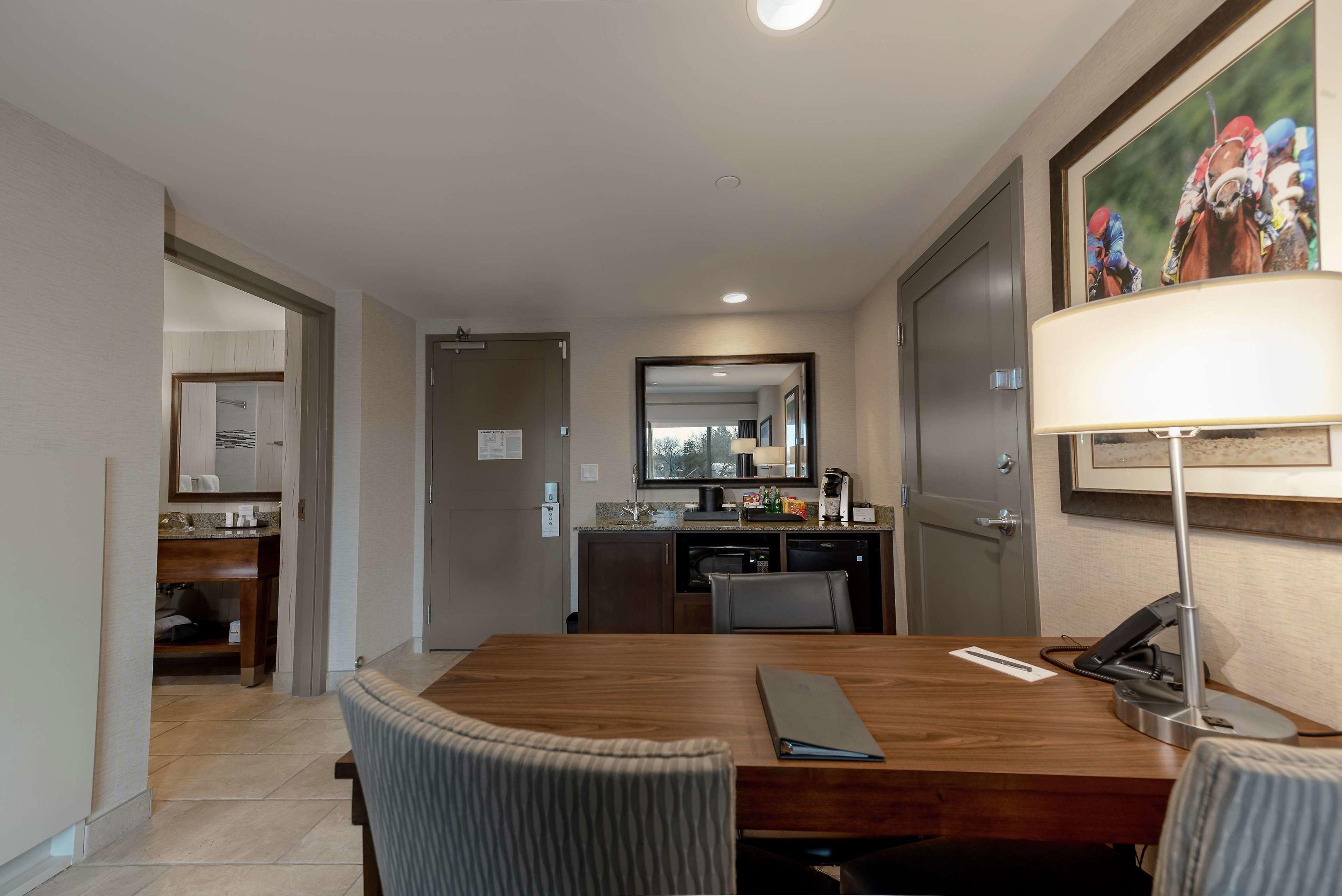 Embassy Suites by Hilton Saratoga Springs — photo 5