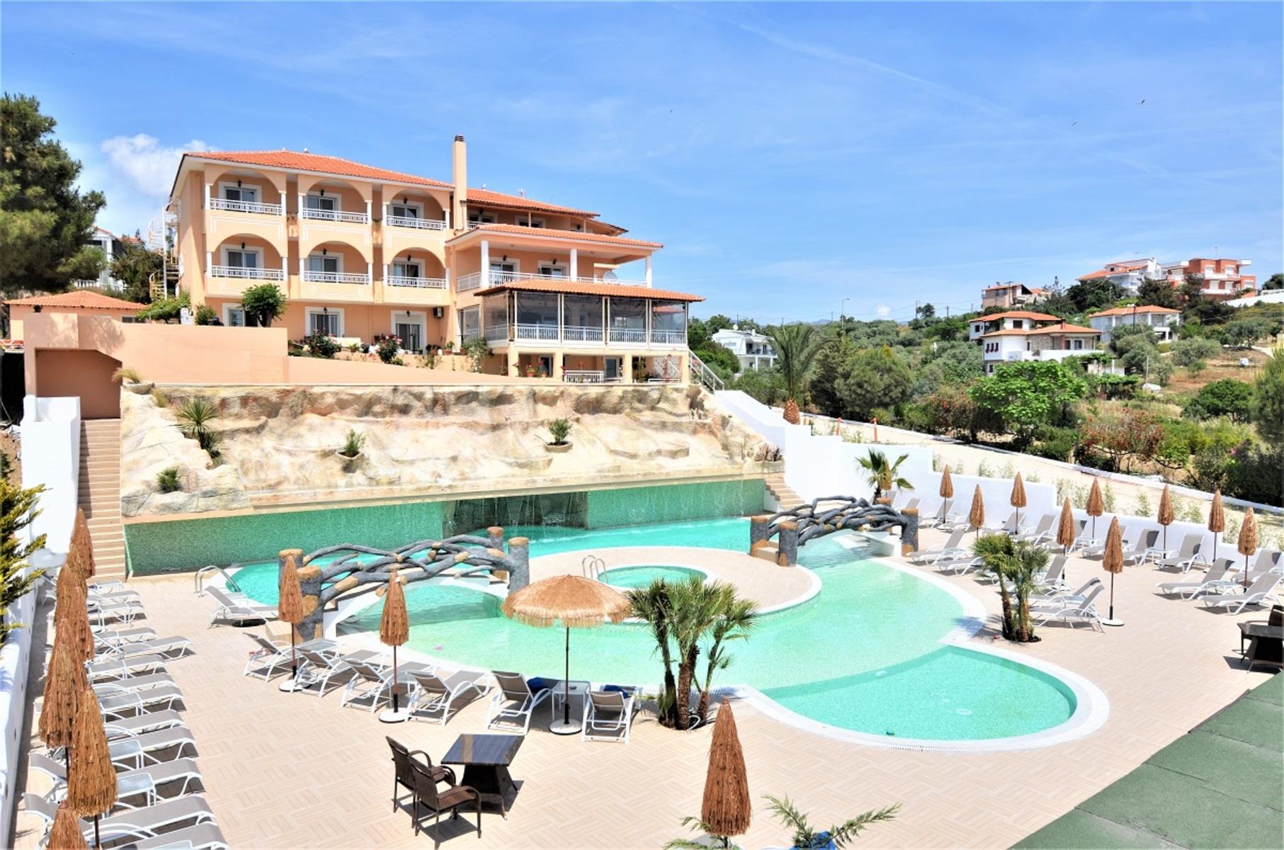 Grand Beach Hotel — photo 3