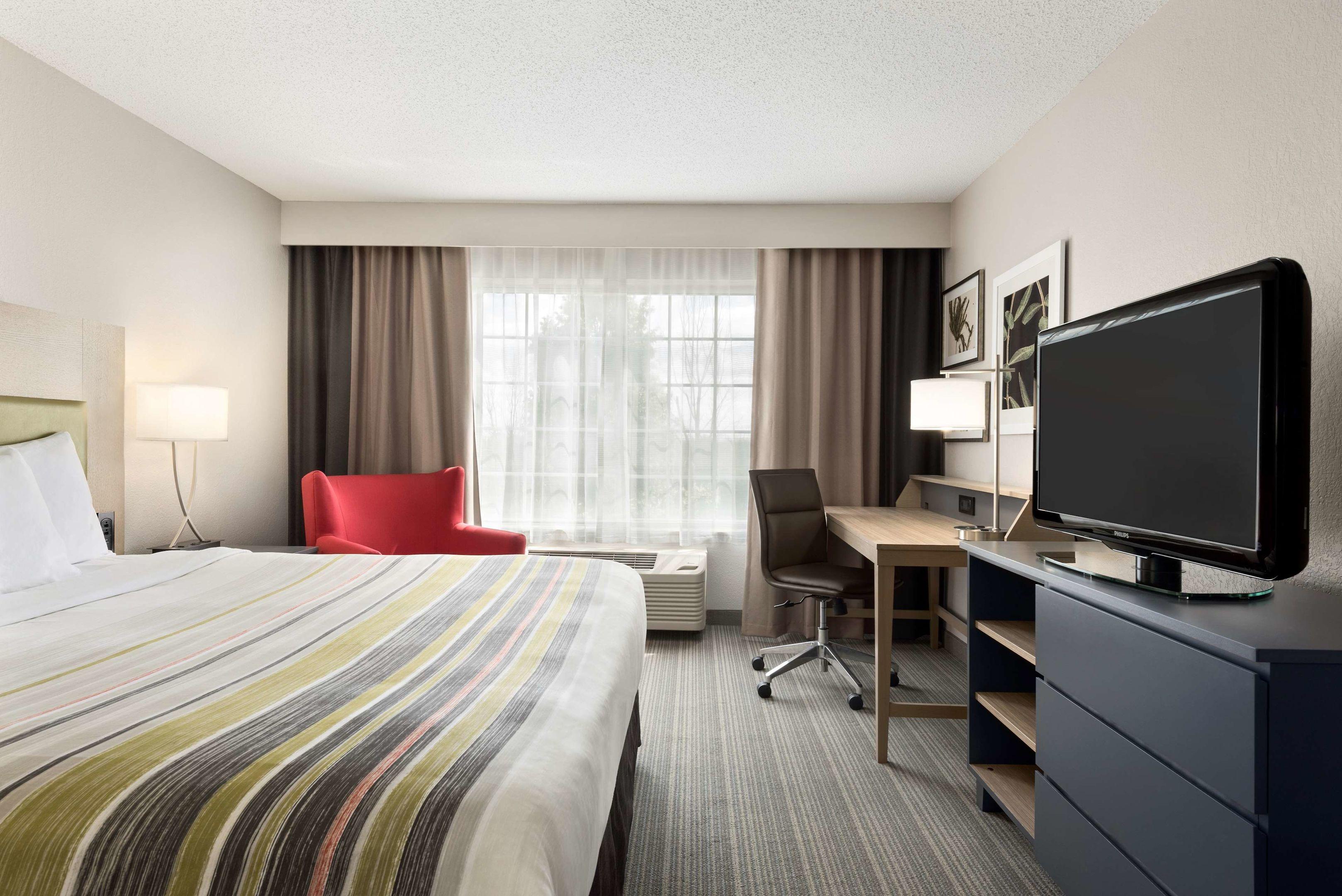 Country Inn & Suites by Radisson, Romeoville, IL — photo 4