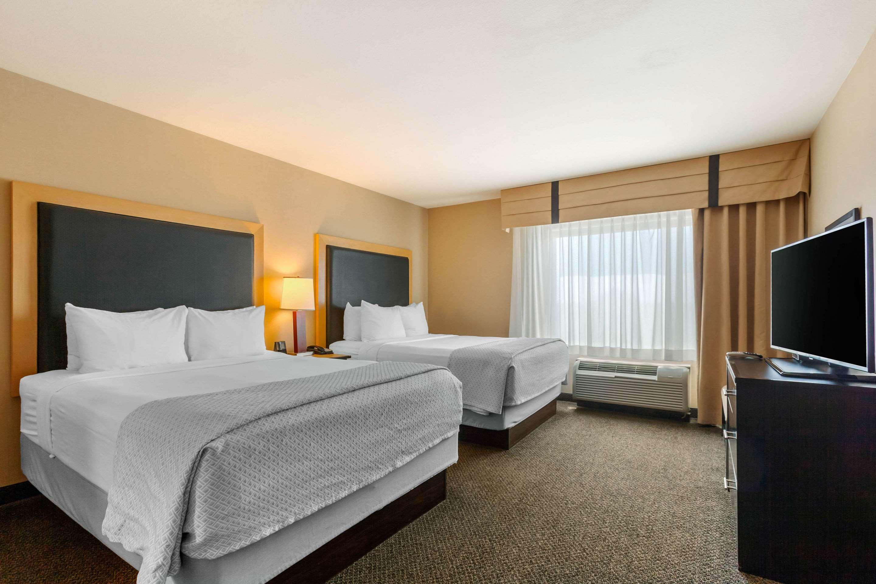 Cambria Suites Fort Collins — photo 5