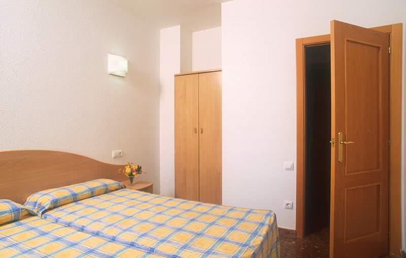 Els Llorers Apartamentos — photo 3