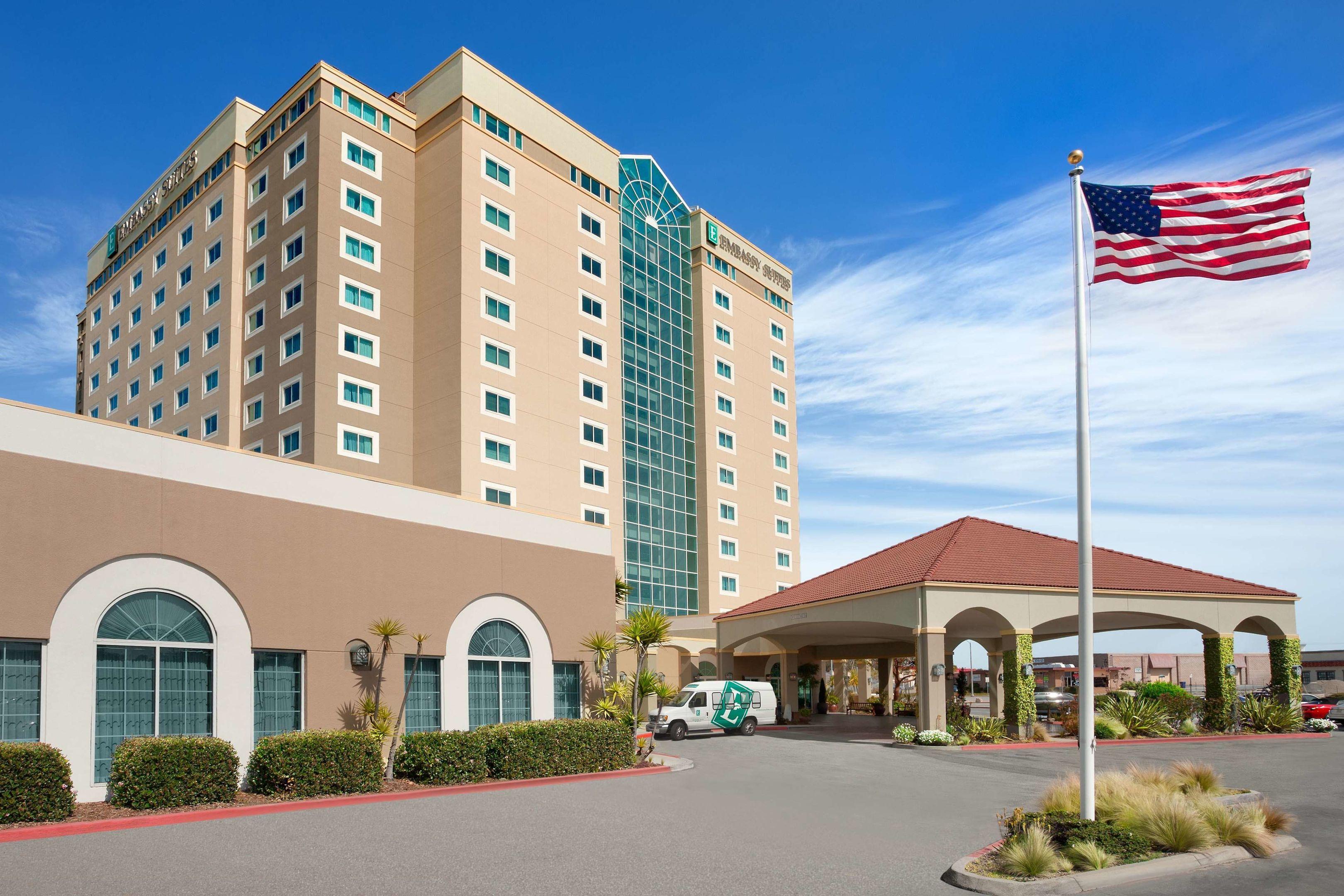 Embassy Suites Monterey Bay Seaside — photo 3