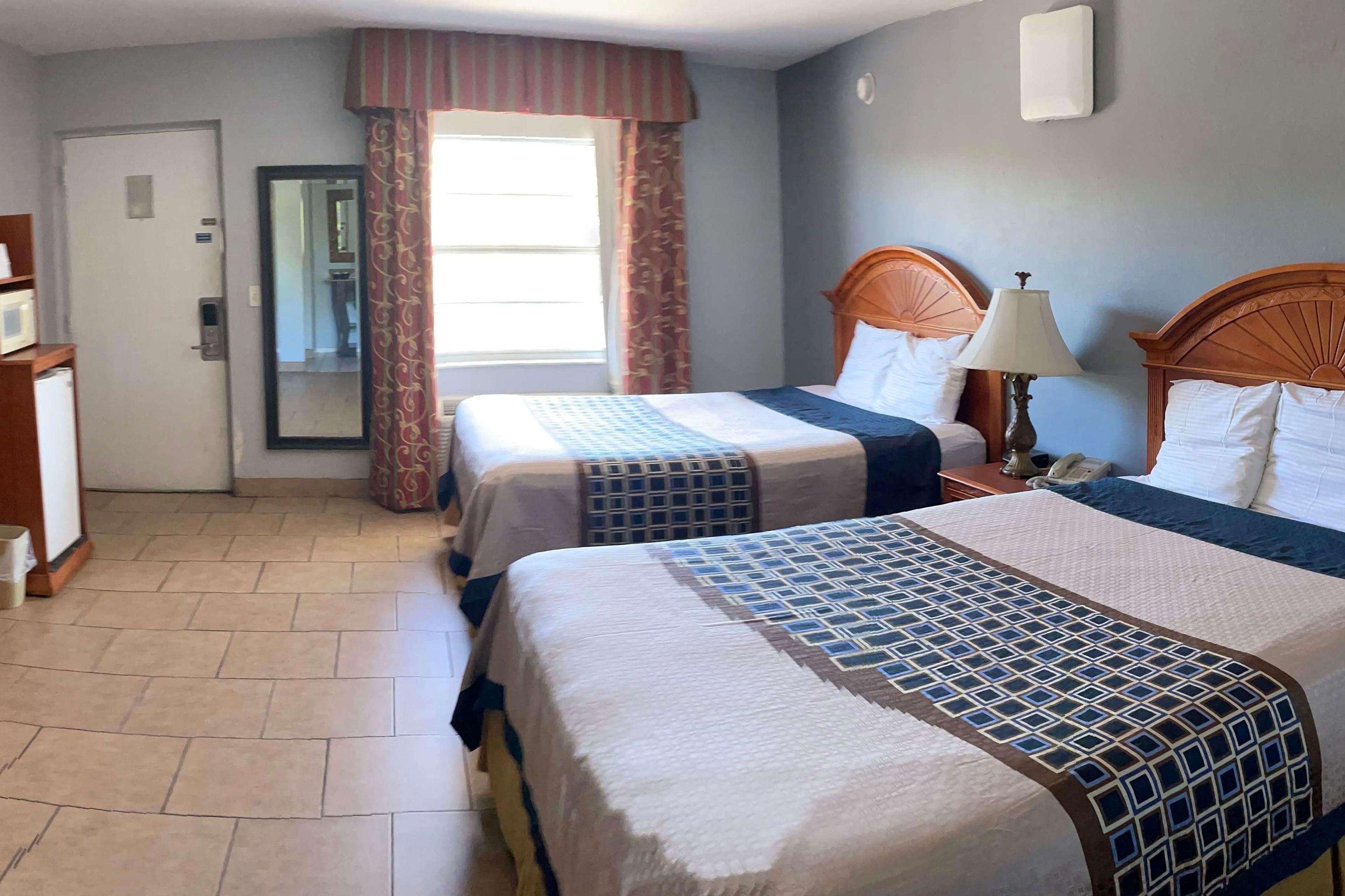 Rodeway Inn — photo 5