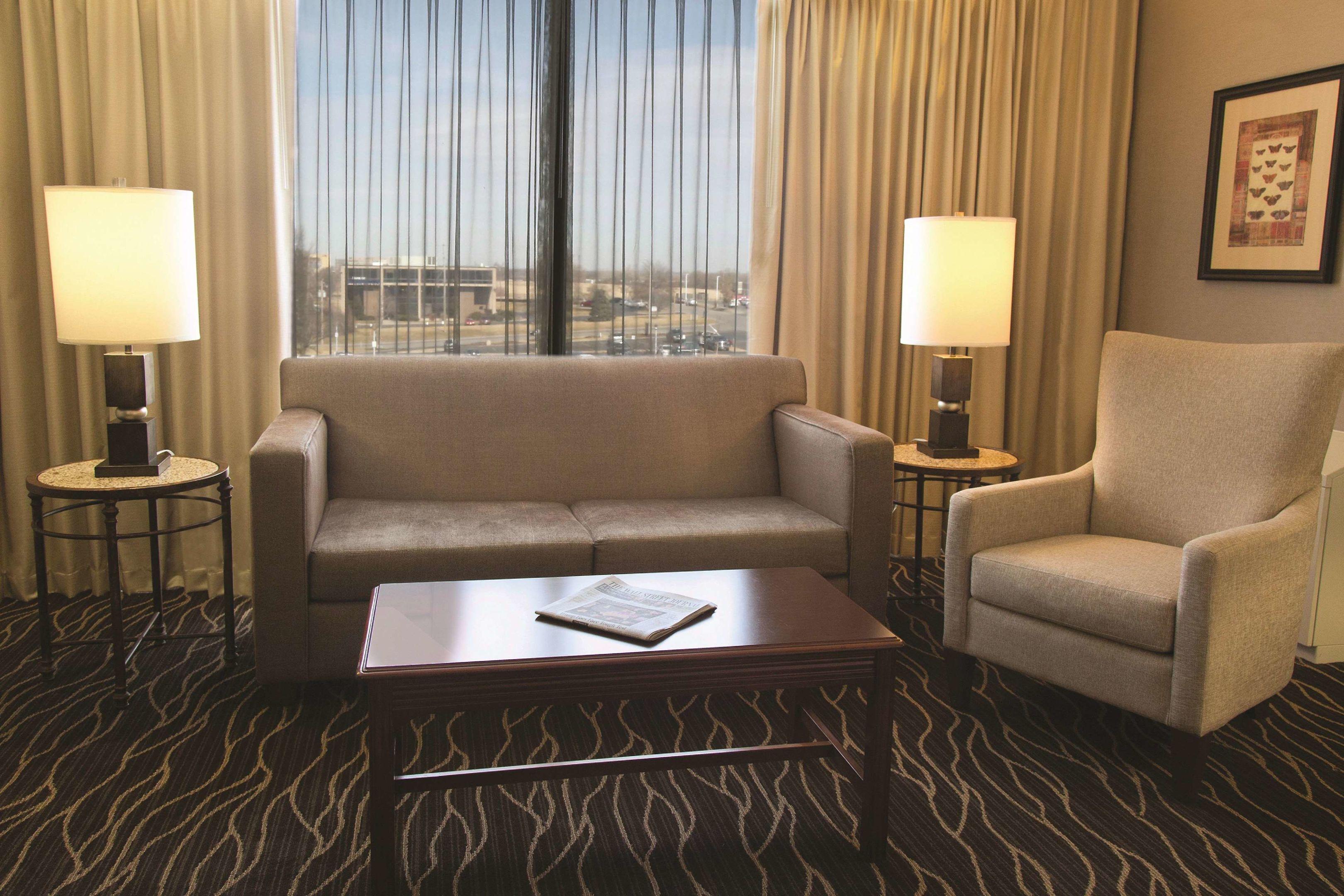 Hilton Kansas City Airport — photo 5